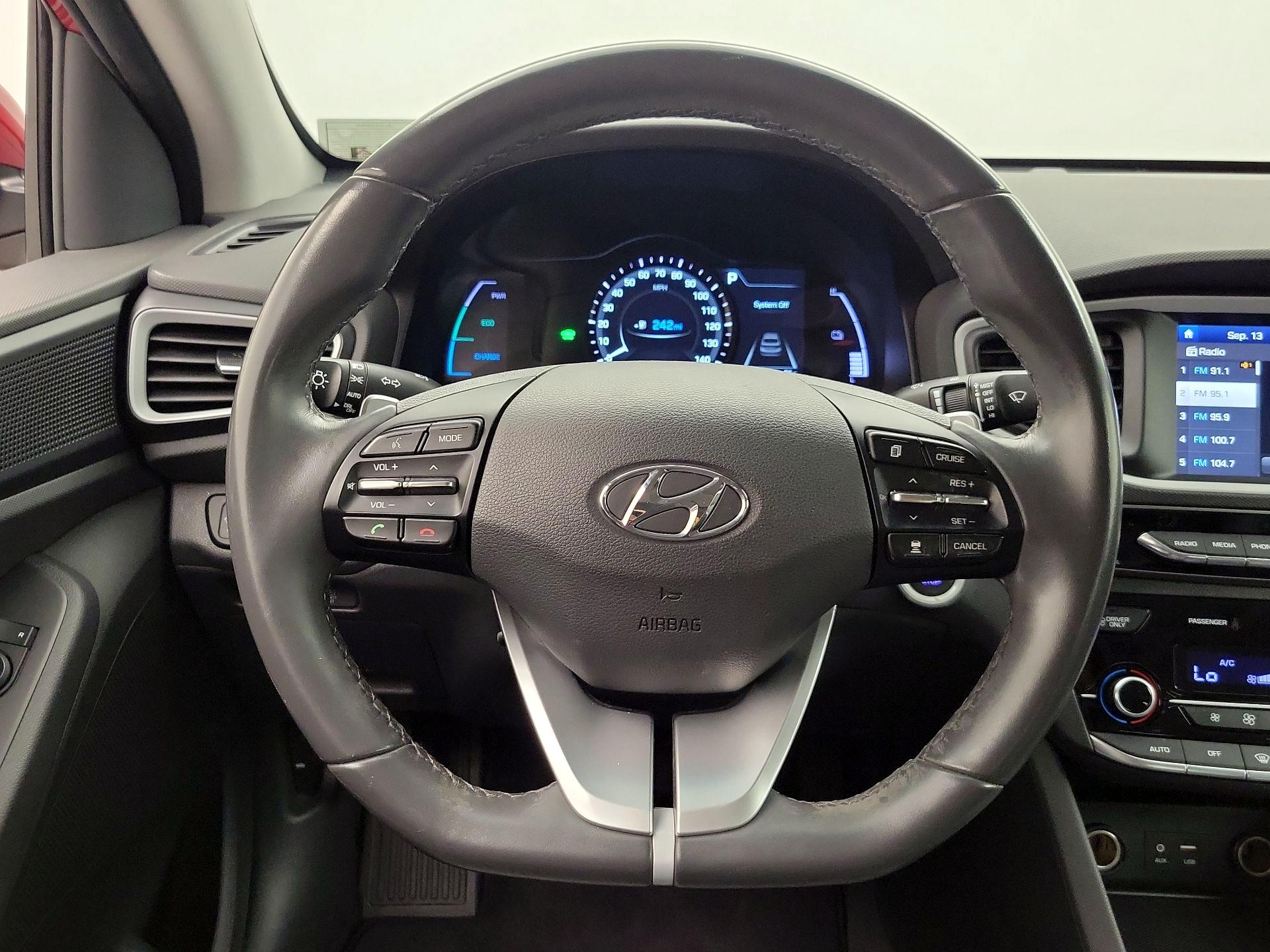 Thumbnail: 2019 Hyundai Ioniq - 10