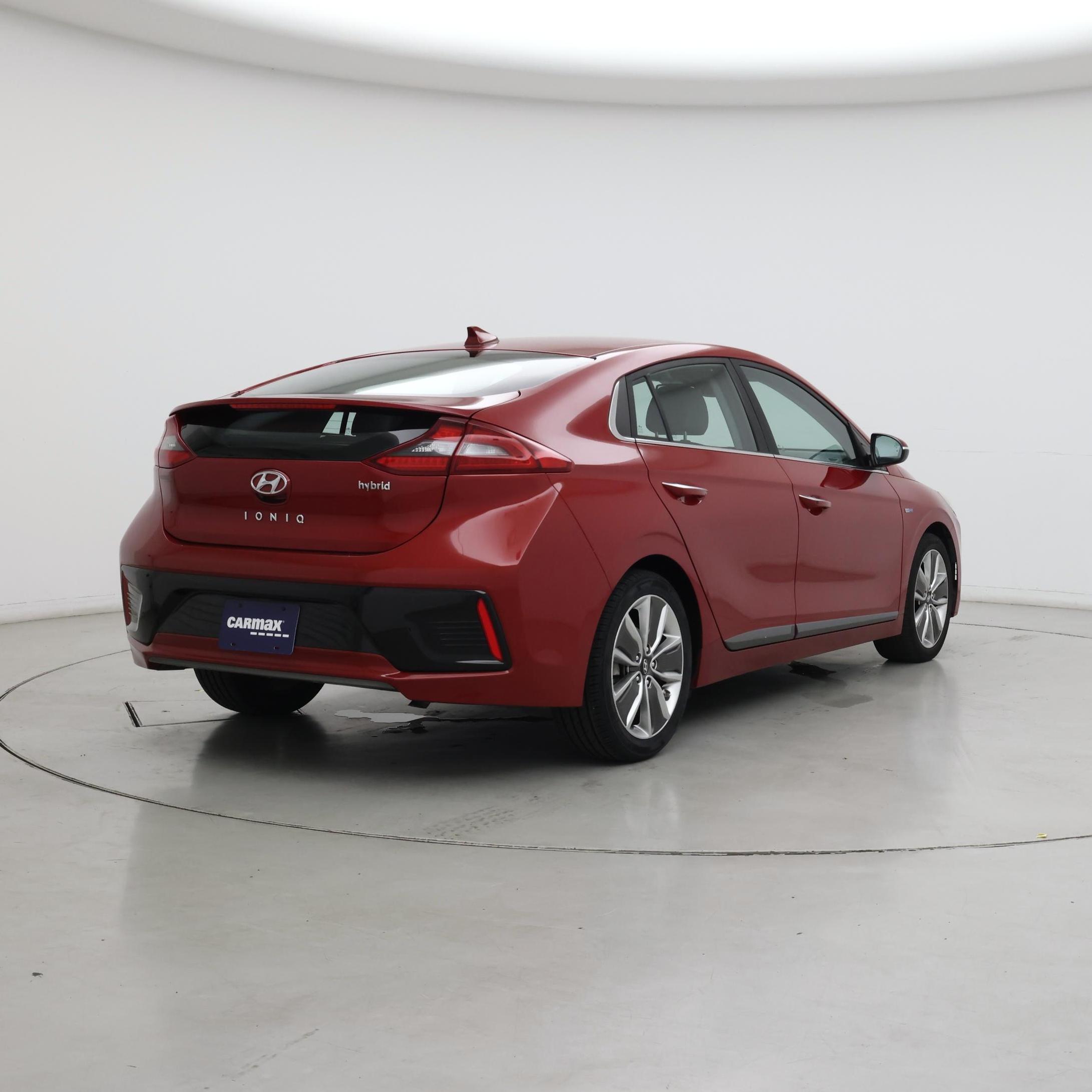 Thumbnail: 2019 Hyundai Ioniq - 8