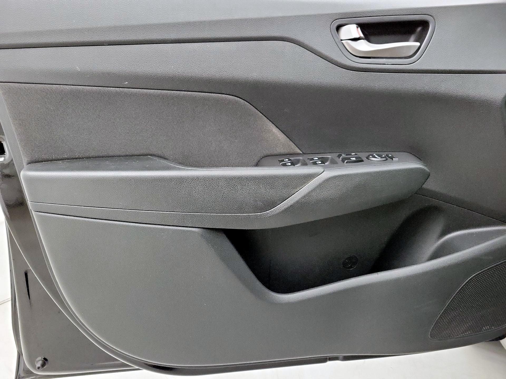 Thumbnail: 2019 Hyundai Accent - 12