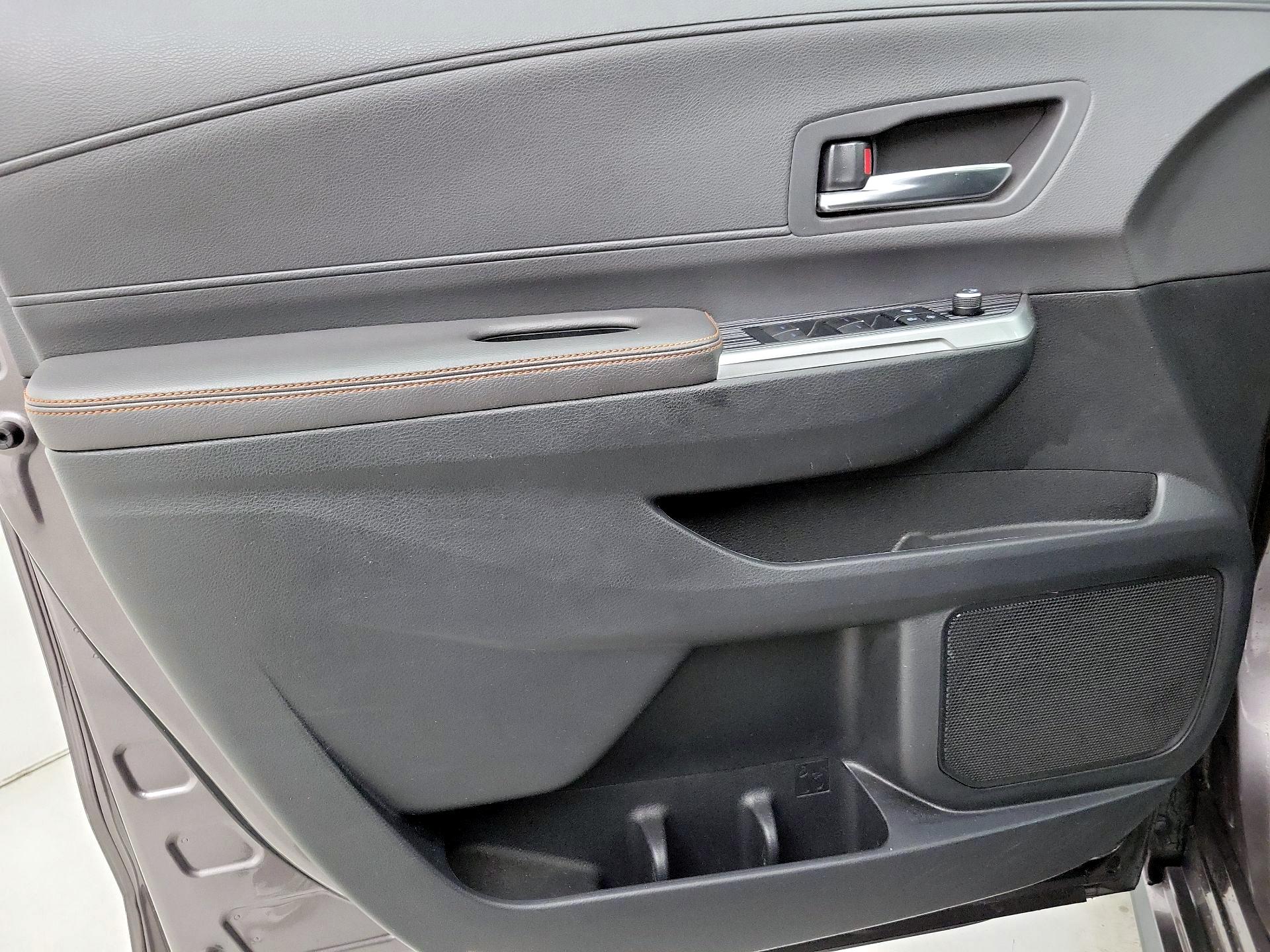 Thumbnail: 2021 Toyota Sienna - 12