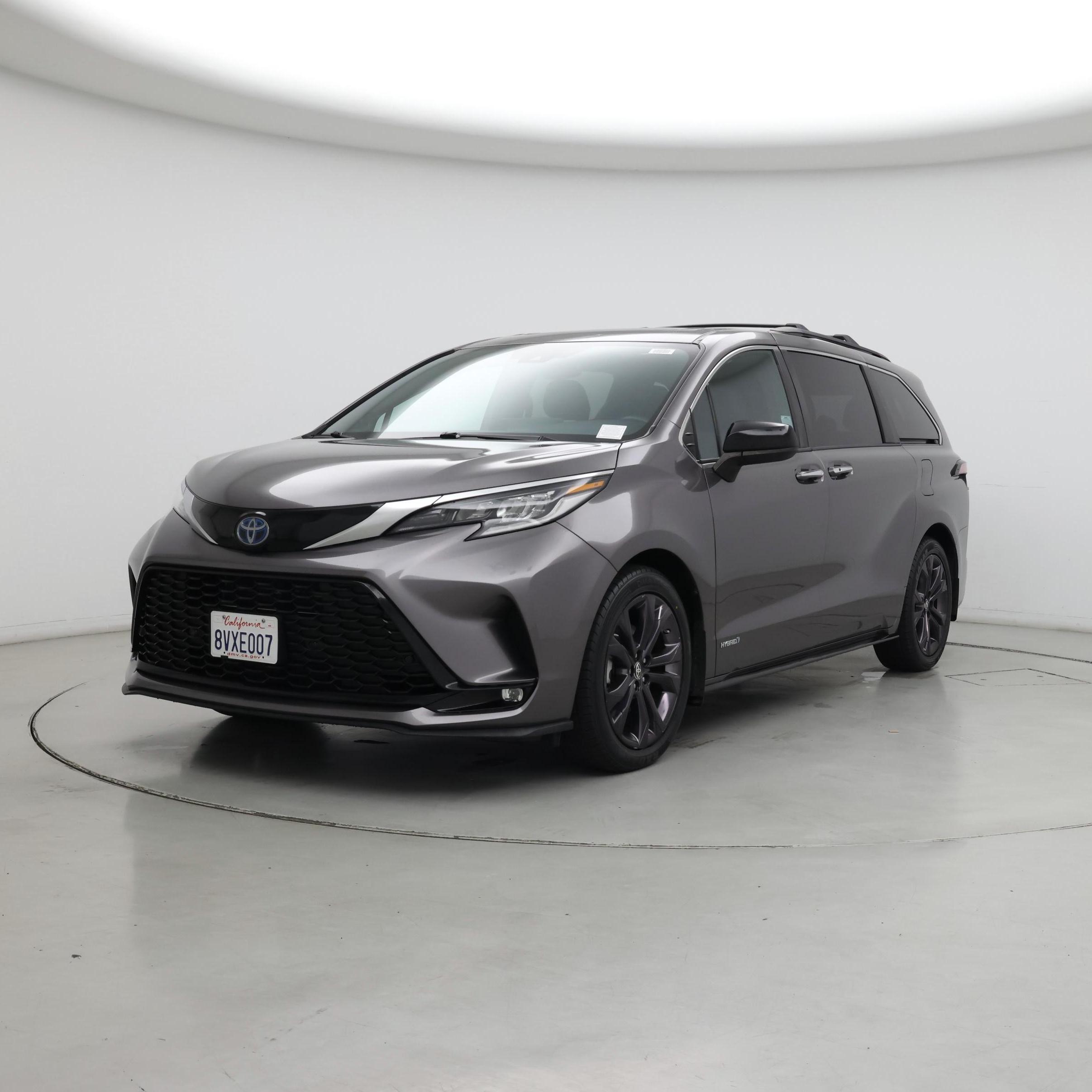 Thumbnail: 2021 Toyota Sienna - 4