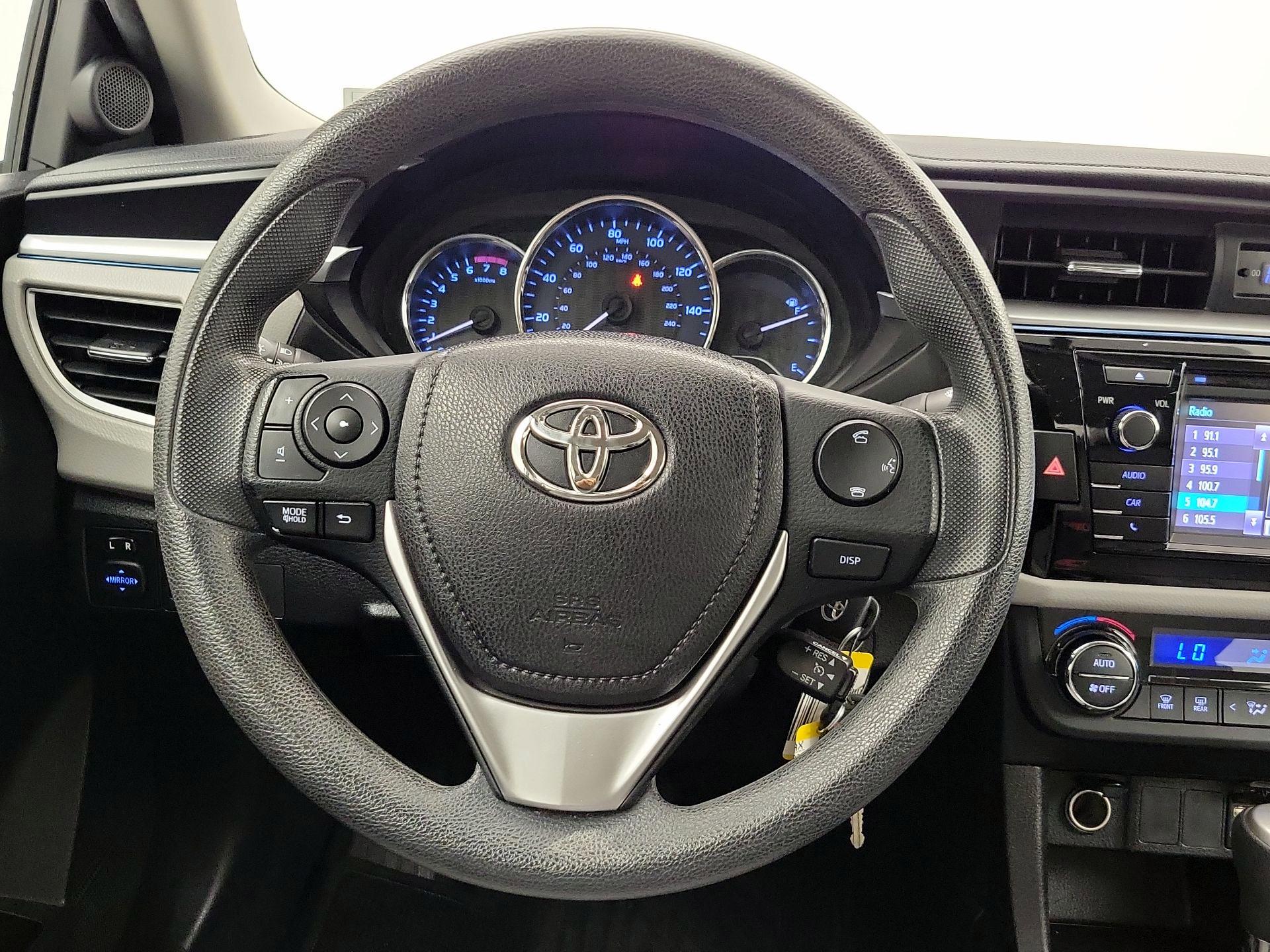 Thumbnail: 2014 Toyota Corolla - 10