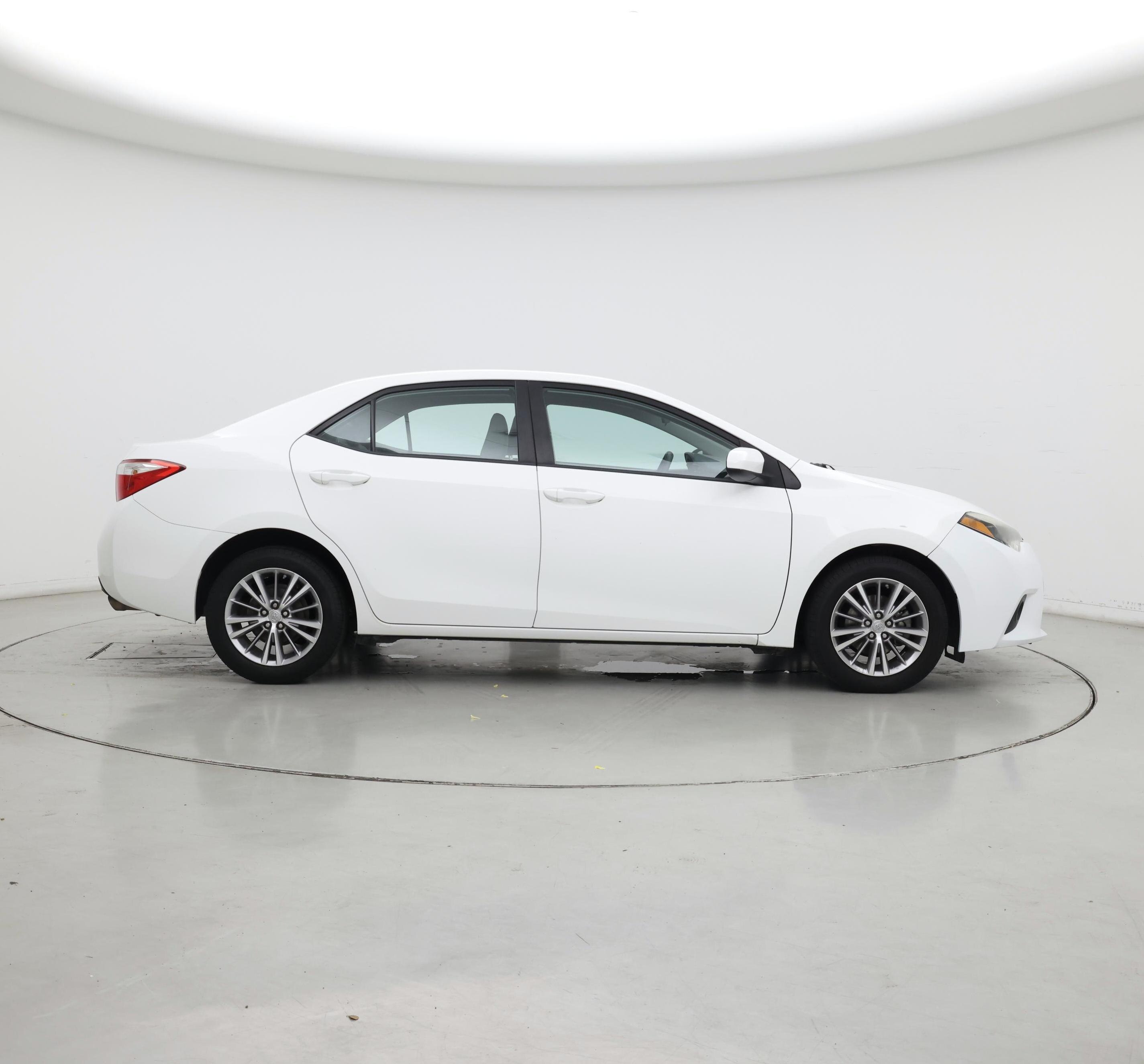 Thumbnail: 2014 Toyota Corolla - 7