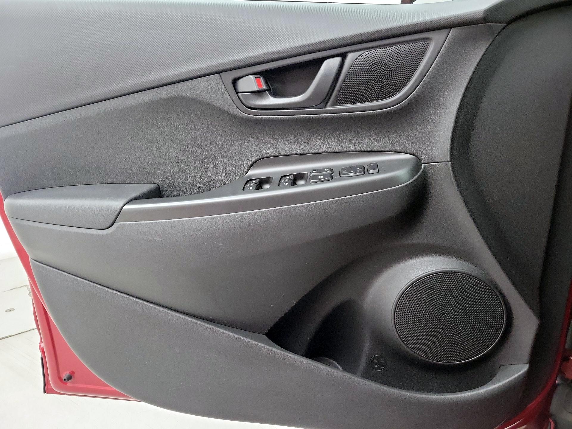 Thumbnail: 2022 Hyundai Kona - 12