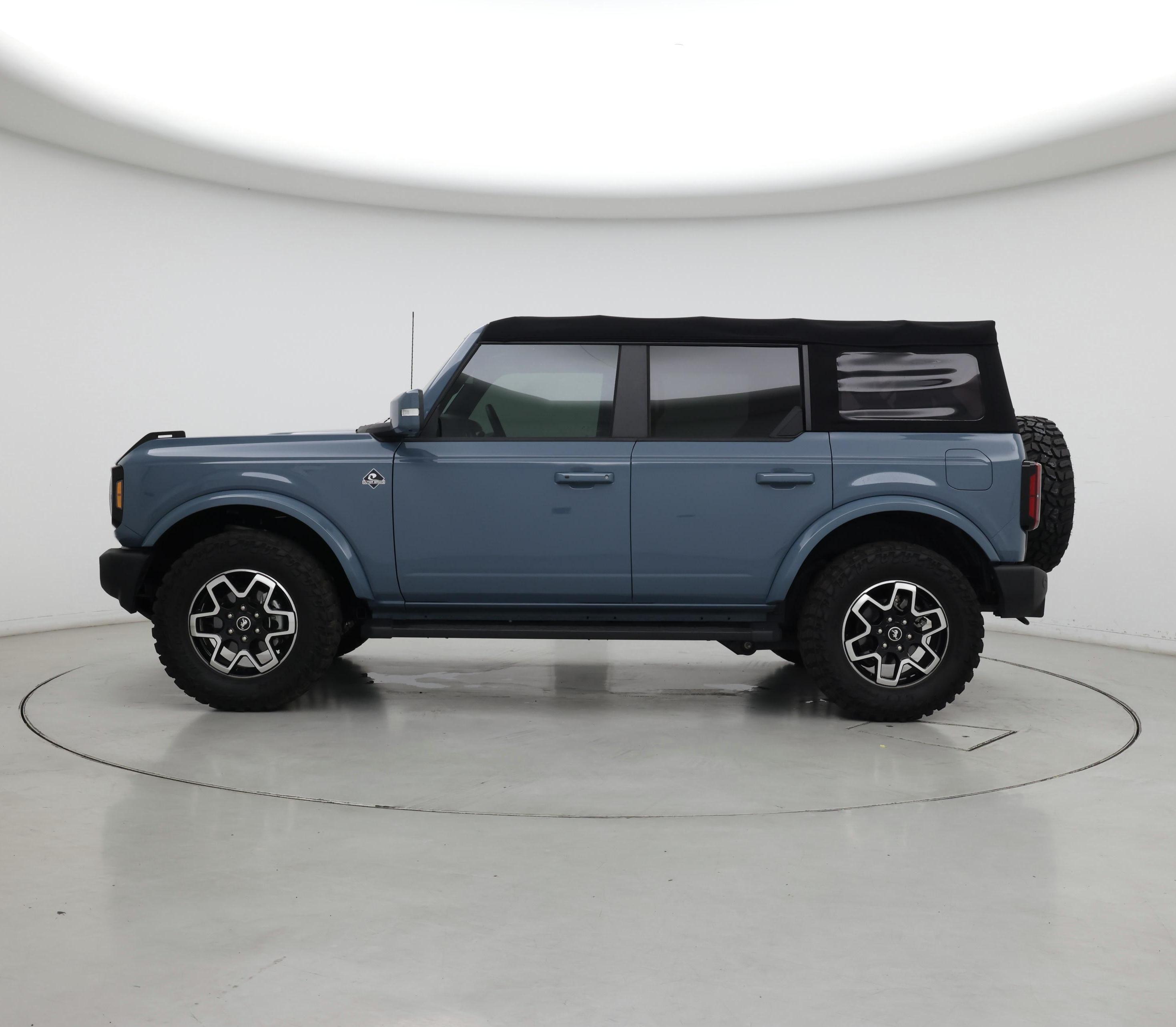 Thumbnail: 2022 Ford Bronco - 3