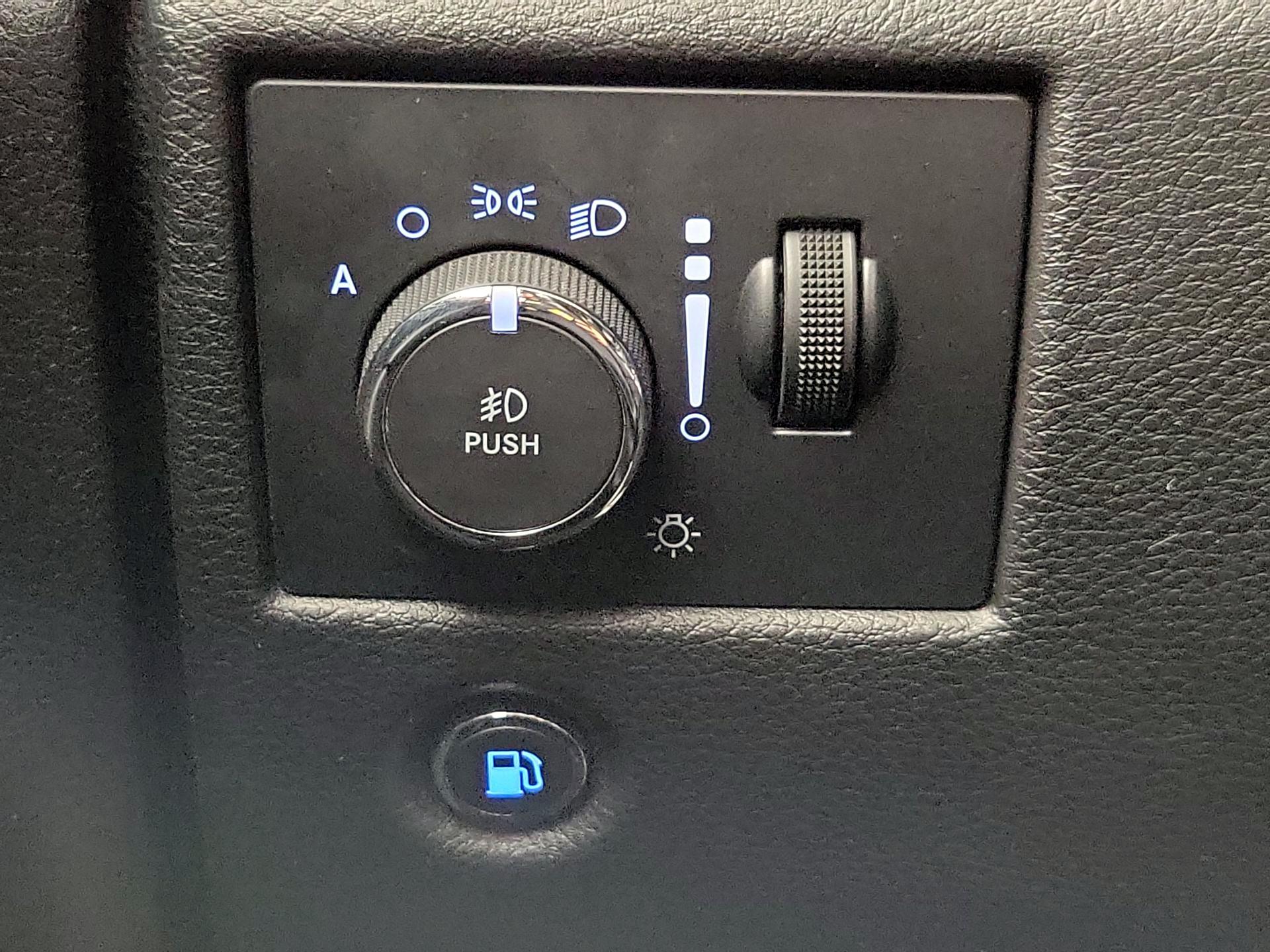 Thumbnail: 2021 Jeep Grand Cherokee - 13