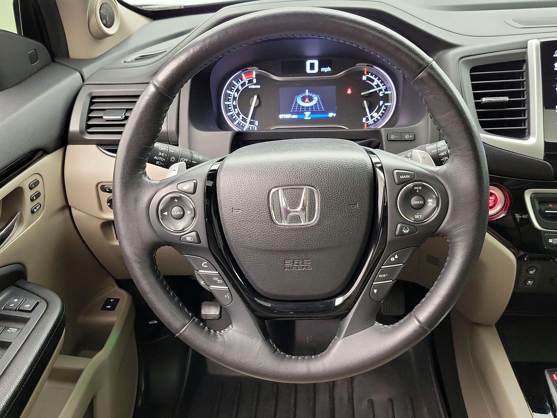 Thumbnail: 2018 Honda Pilot - 10