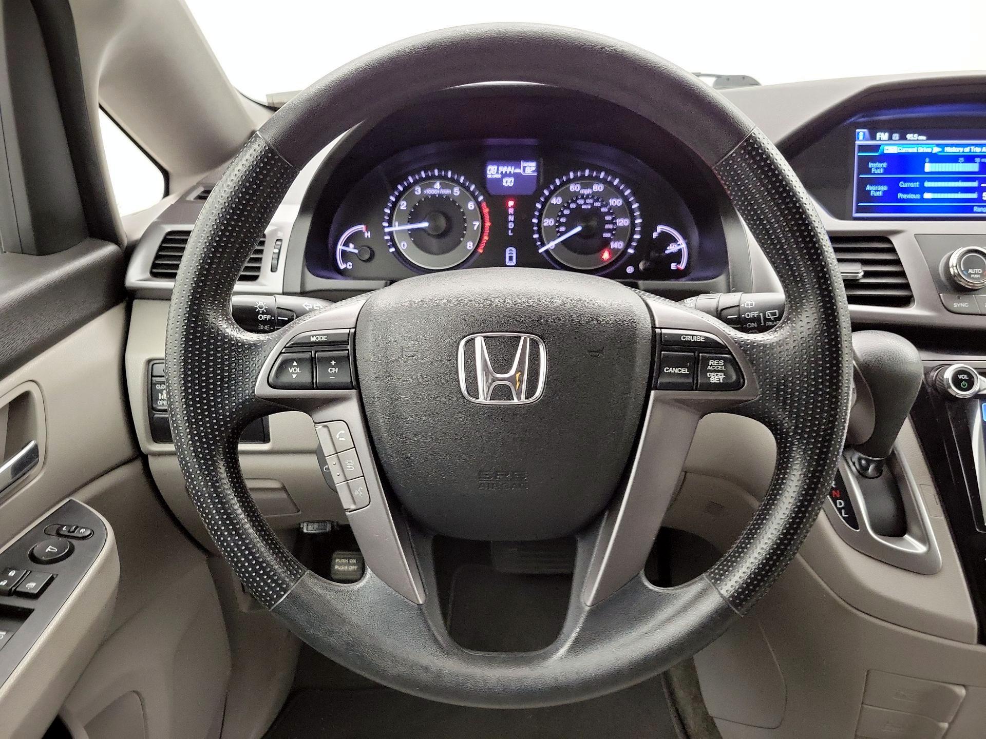Thumbnail: 2014 Honda Odyssey - 10