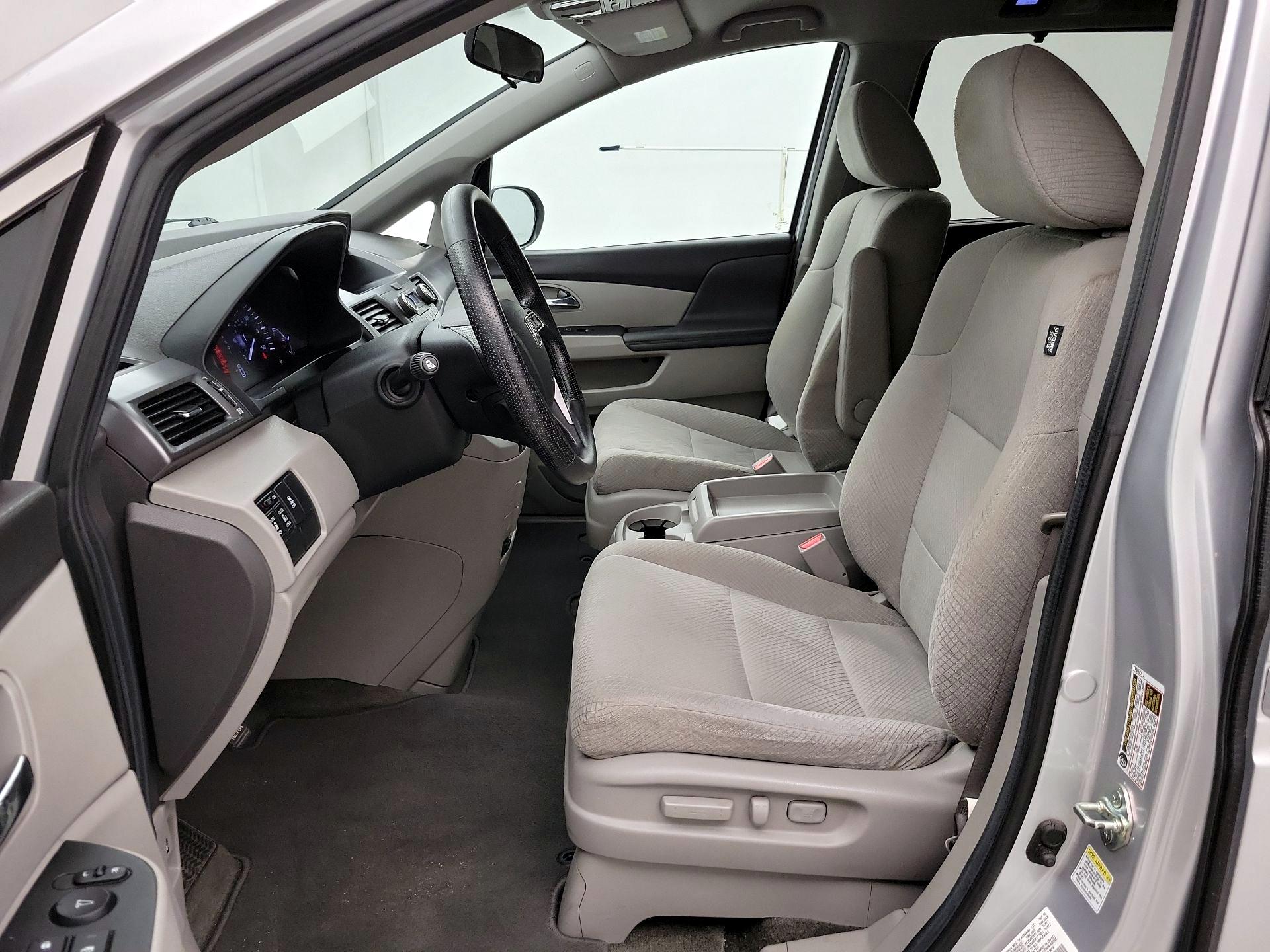 Thumbnail: 2014 Honda Odyssey - 11