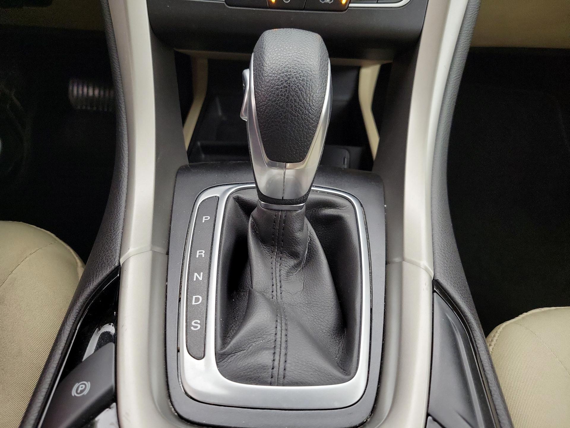 Thumbnail: 2016 Ford Fusion - 17