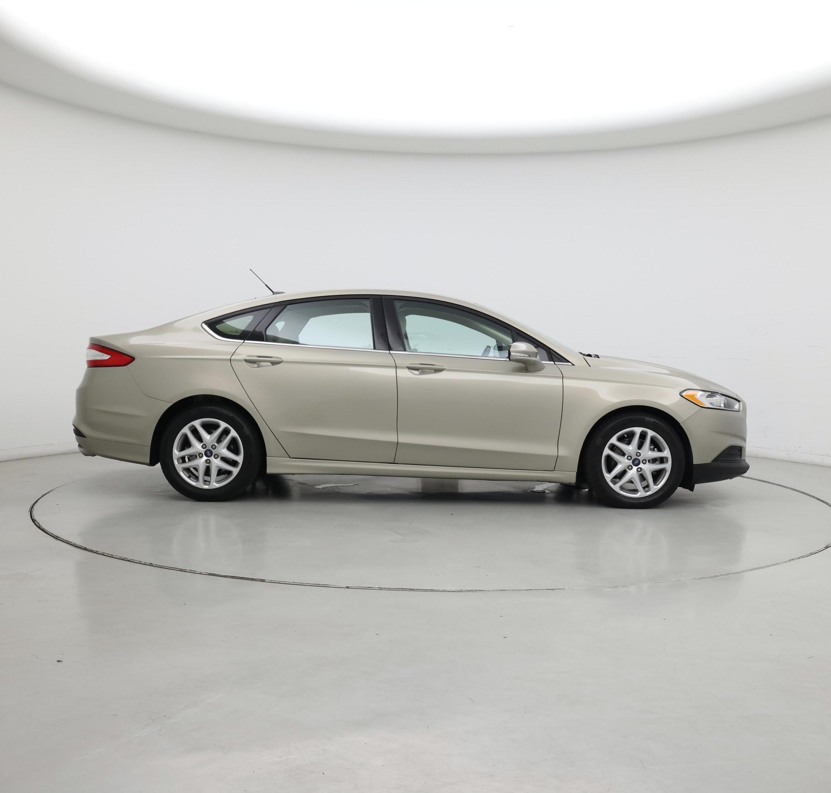 Thumbnail: 2016 Ford Fusion - 7