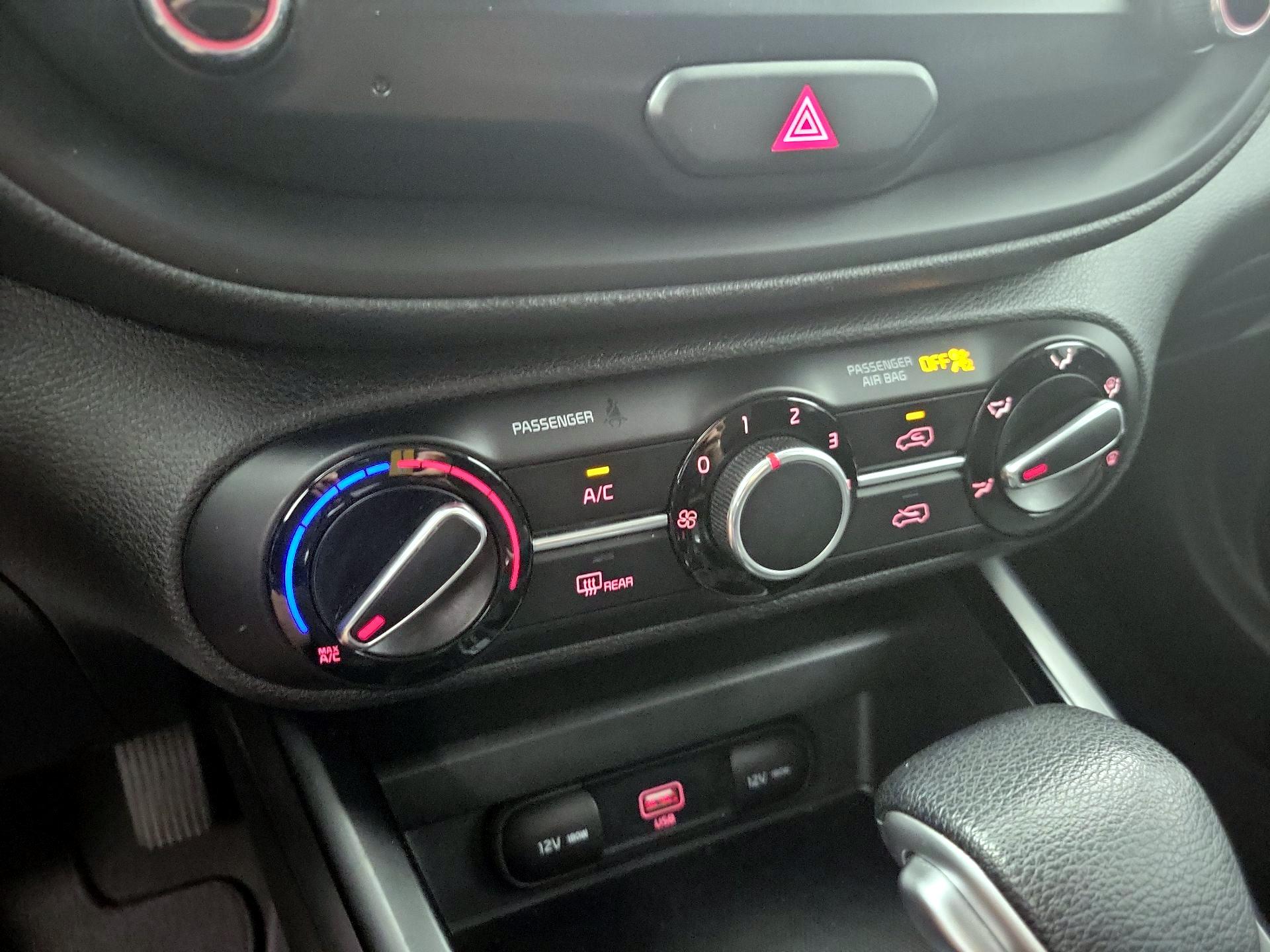 Thumbnail: 2020 Kia Soul - 16