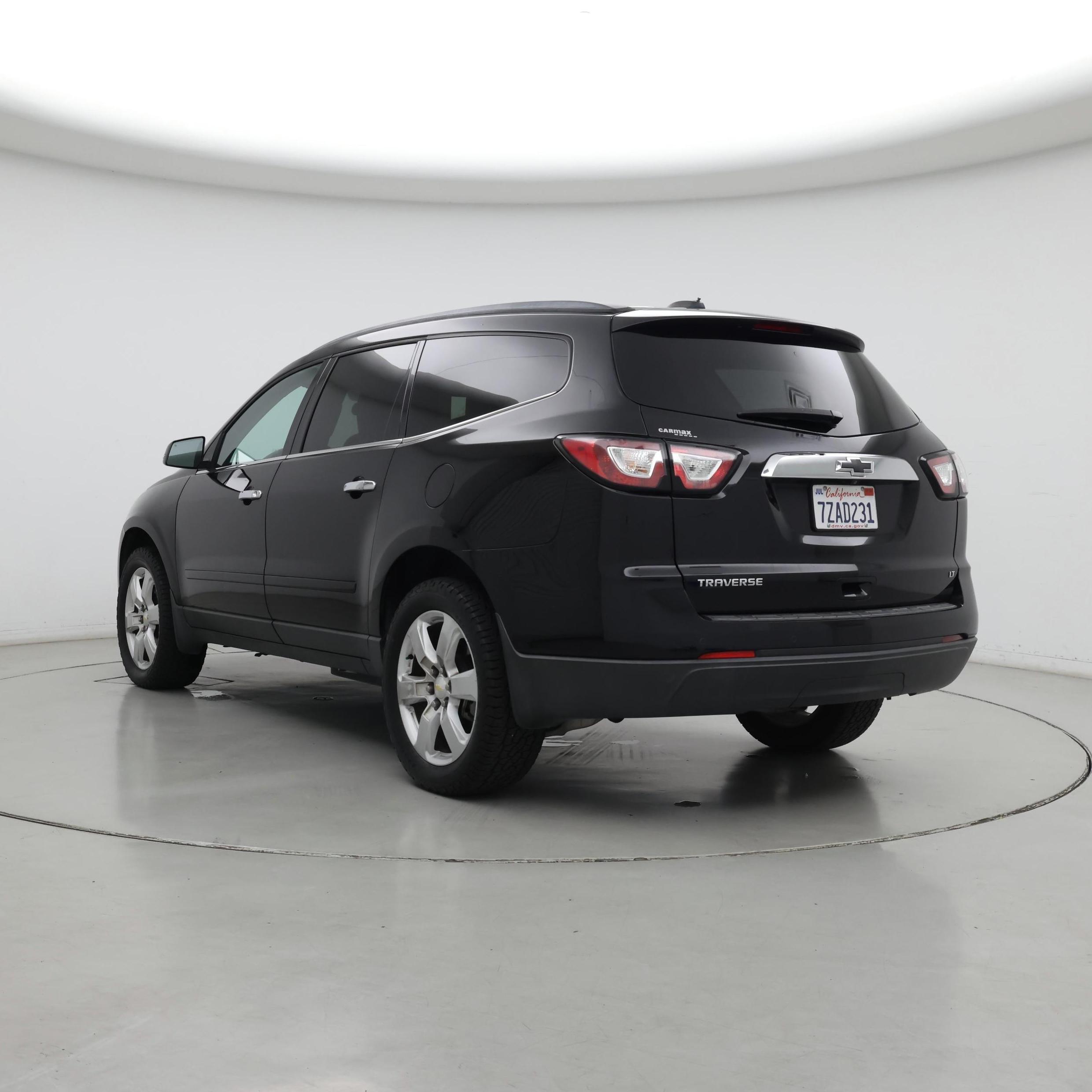 Thumbnail: 2017 Chevrolet Traverse - 2