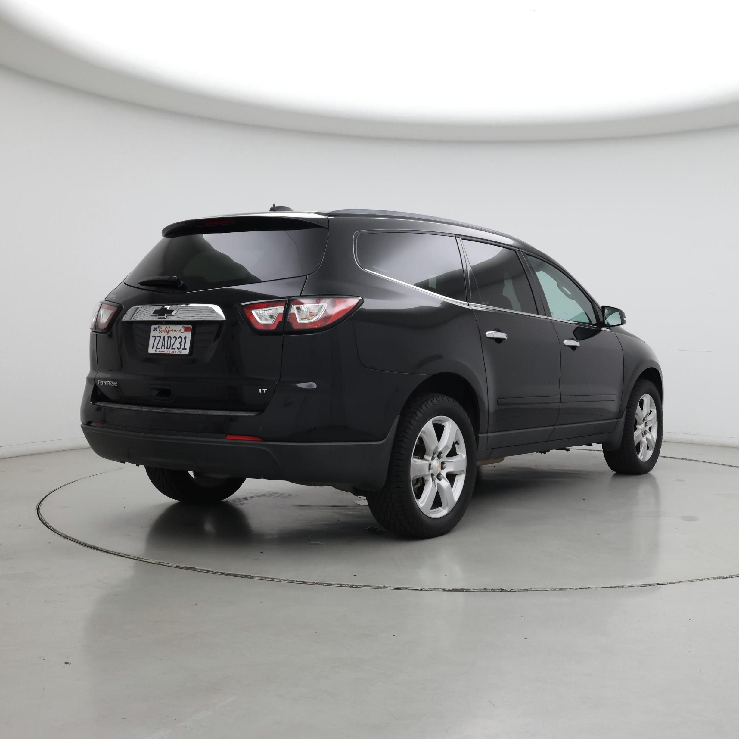 Thumbnail: 2017 Chevrolet Traverse - 8