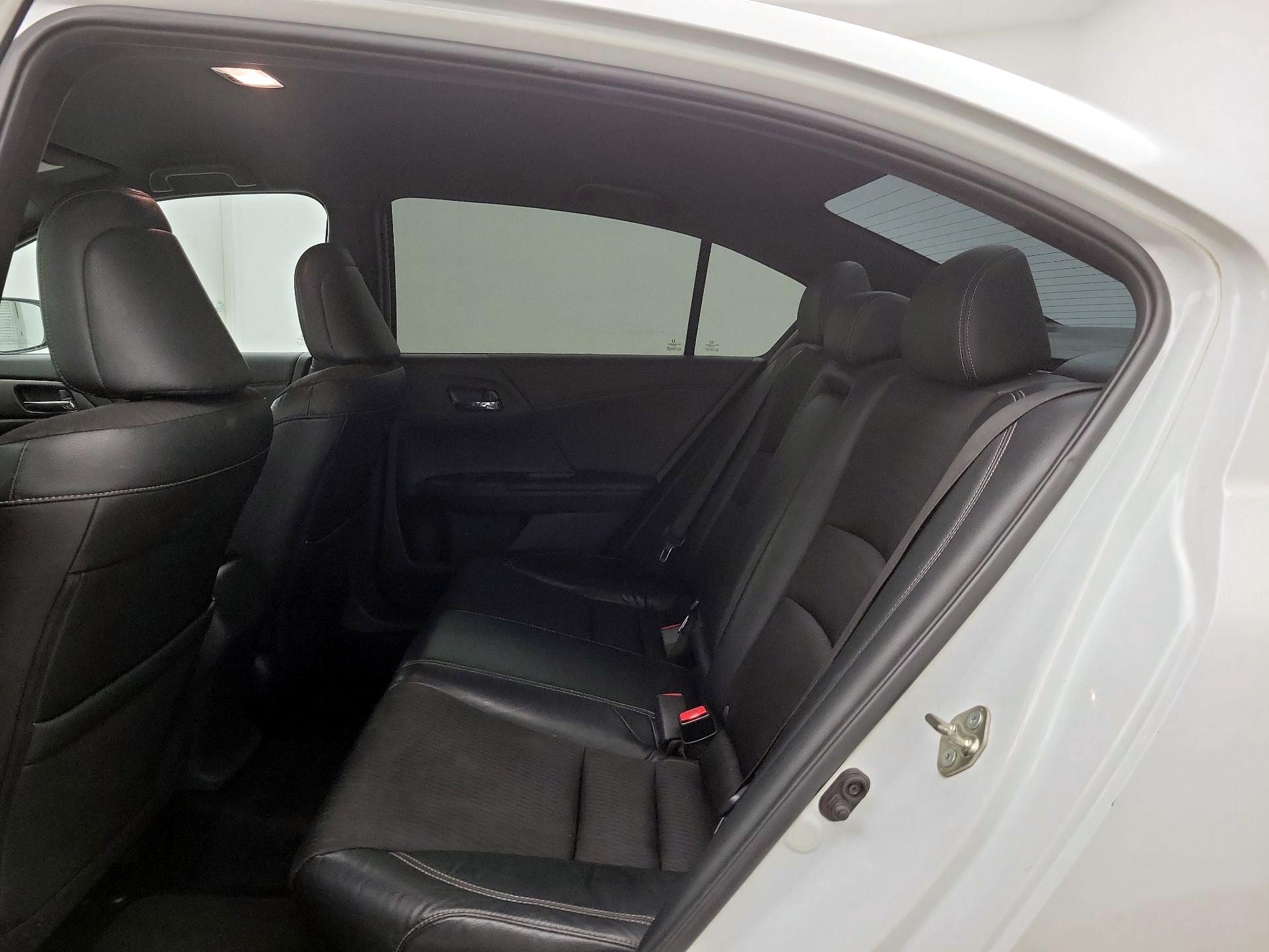 Thumbnail: 2017 Honda Accord - 19