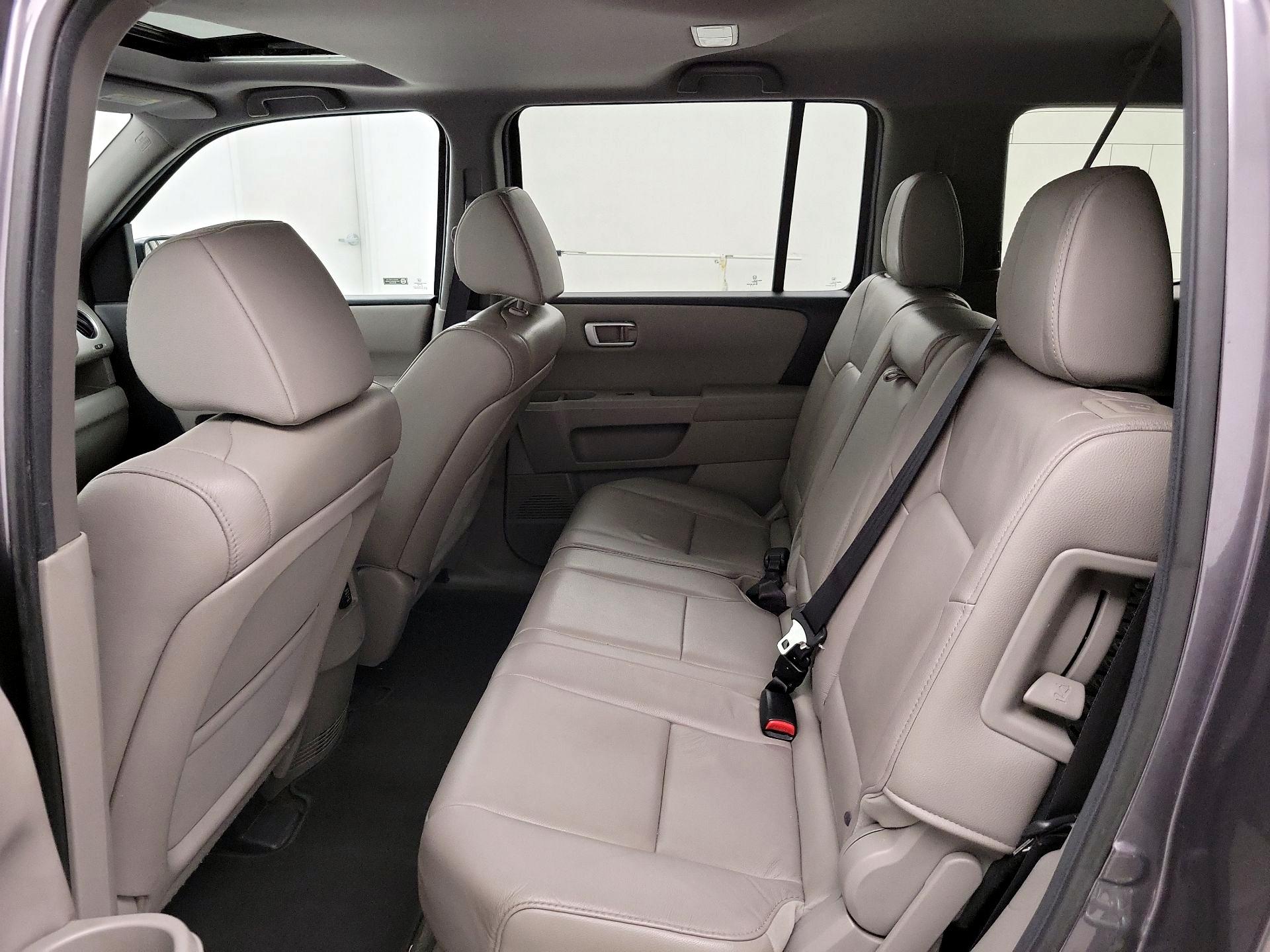 Thumbnail: 2014 Honda Pilot - 20