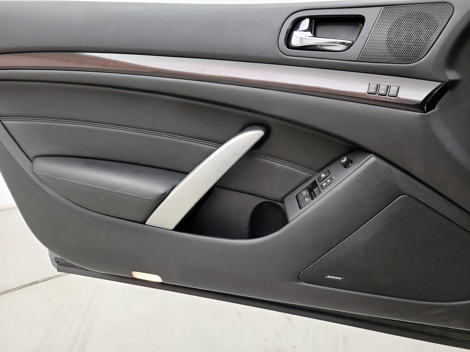 Thumbnail: 2014 INFINITI Q60 - 12
