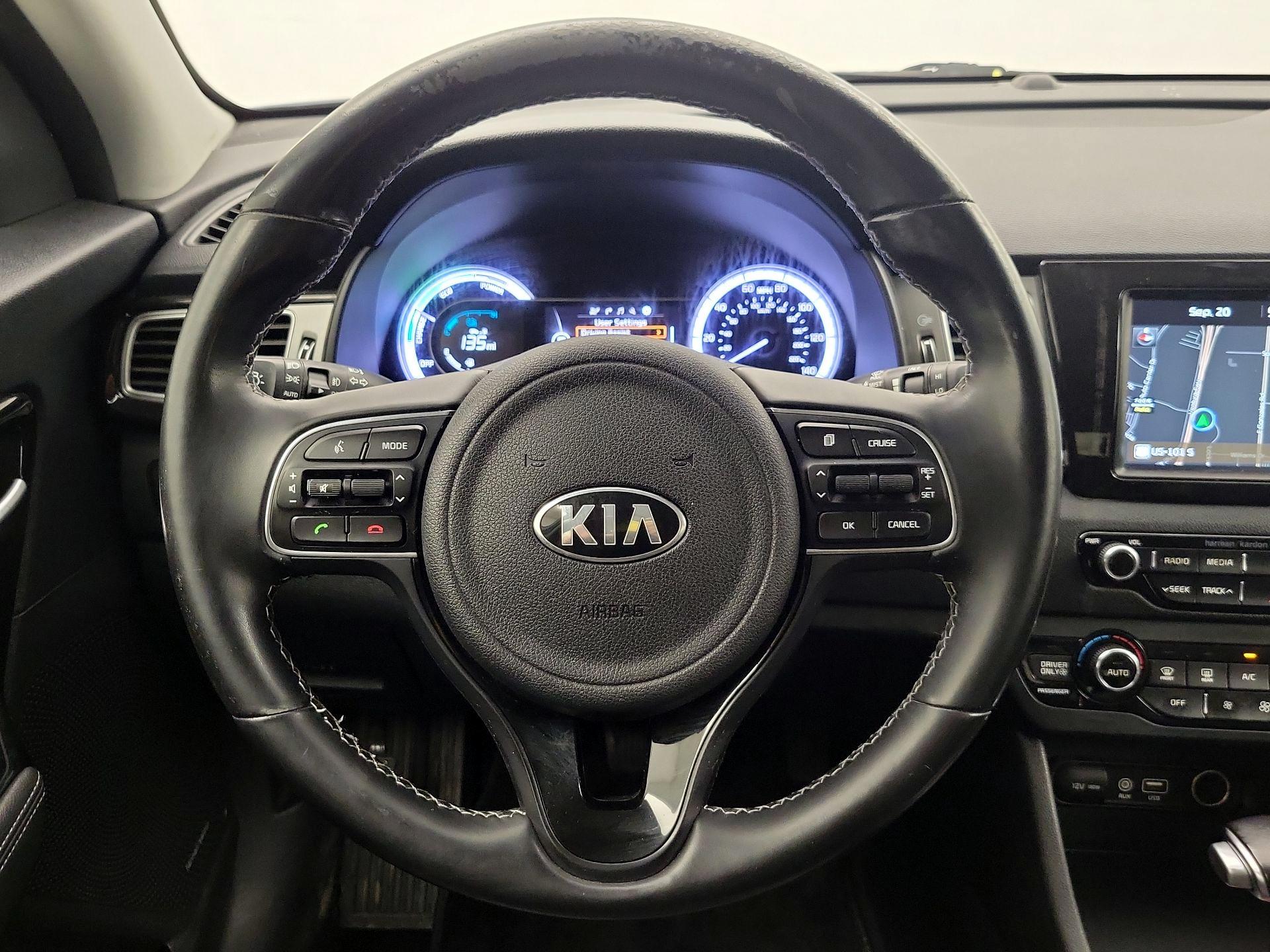 Thumbnail: 2019 Kia Niro - 10