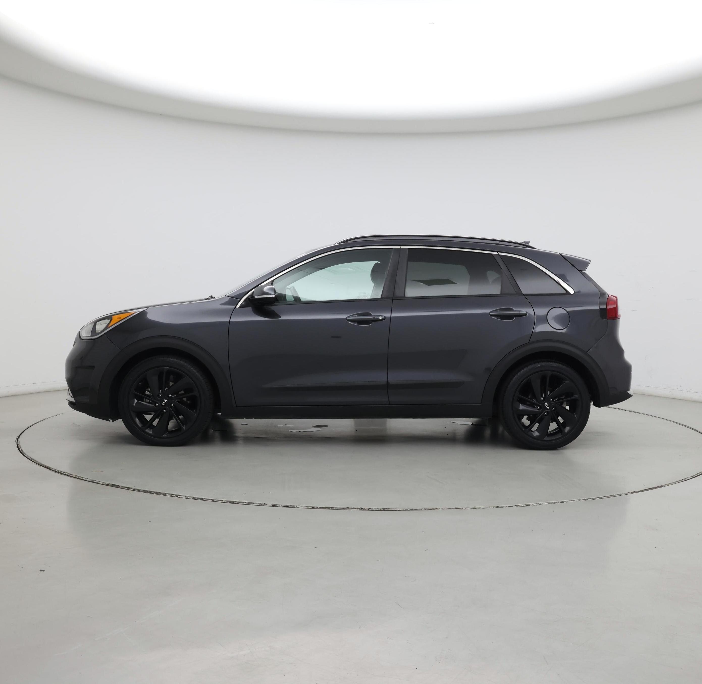 Thumbnail: 2019 Kia Niro - 3