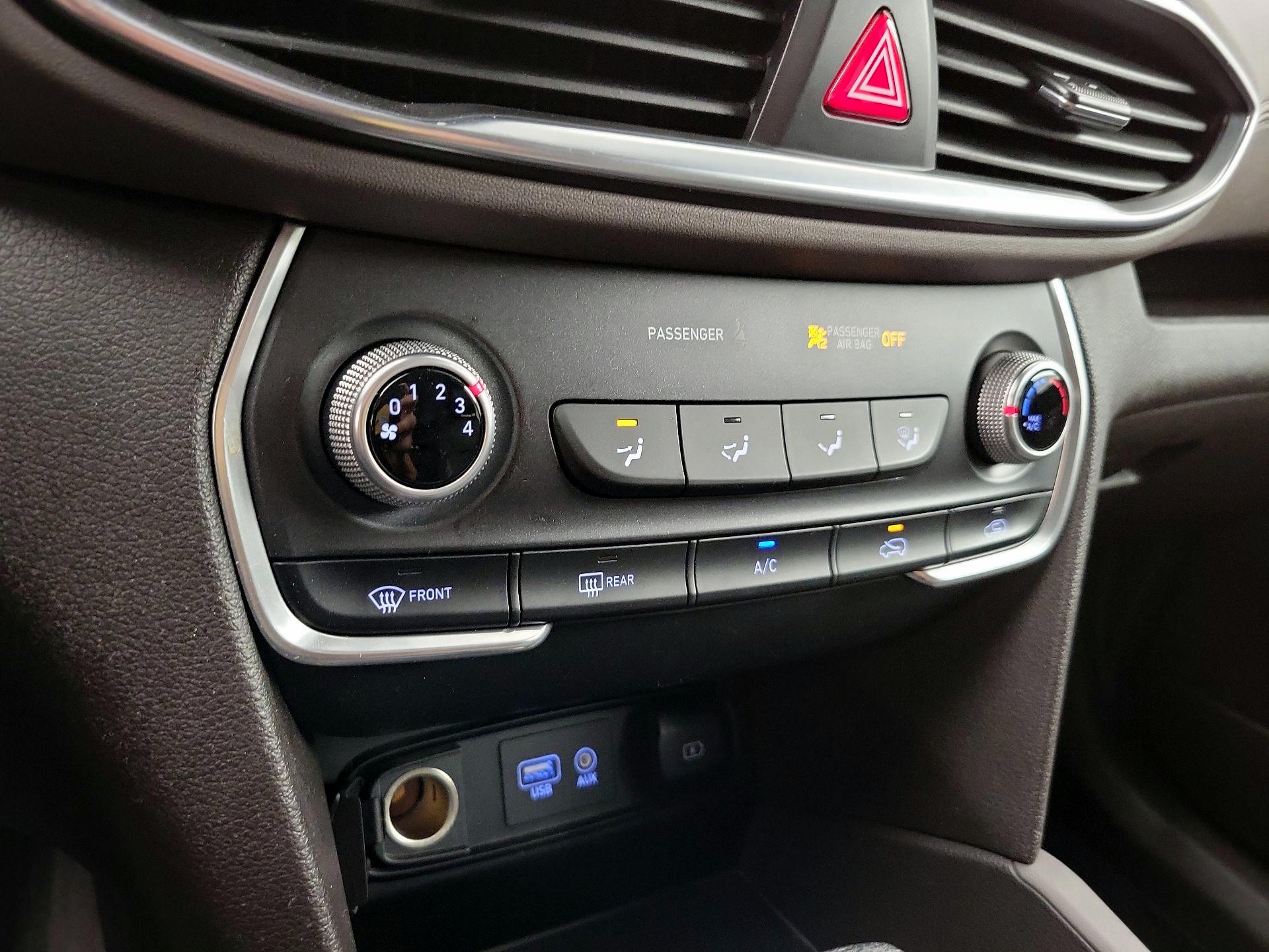 Thumbnail: 2019 Hyundai Santa Fe - 16