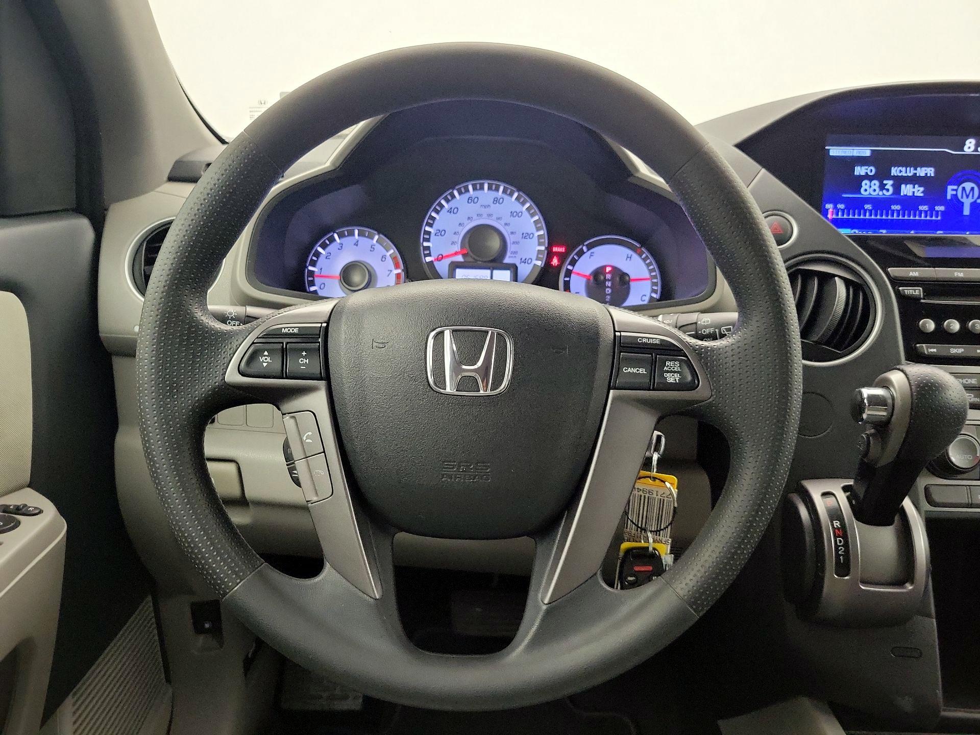 Thumbnail: 2015 Honda Pilot - 10