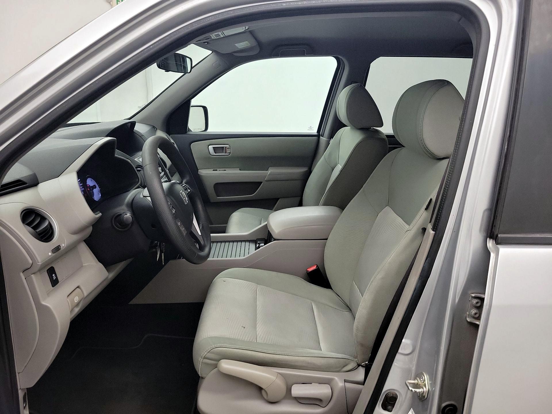 Thumbnail: 2015 Honda Pilot - 11
