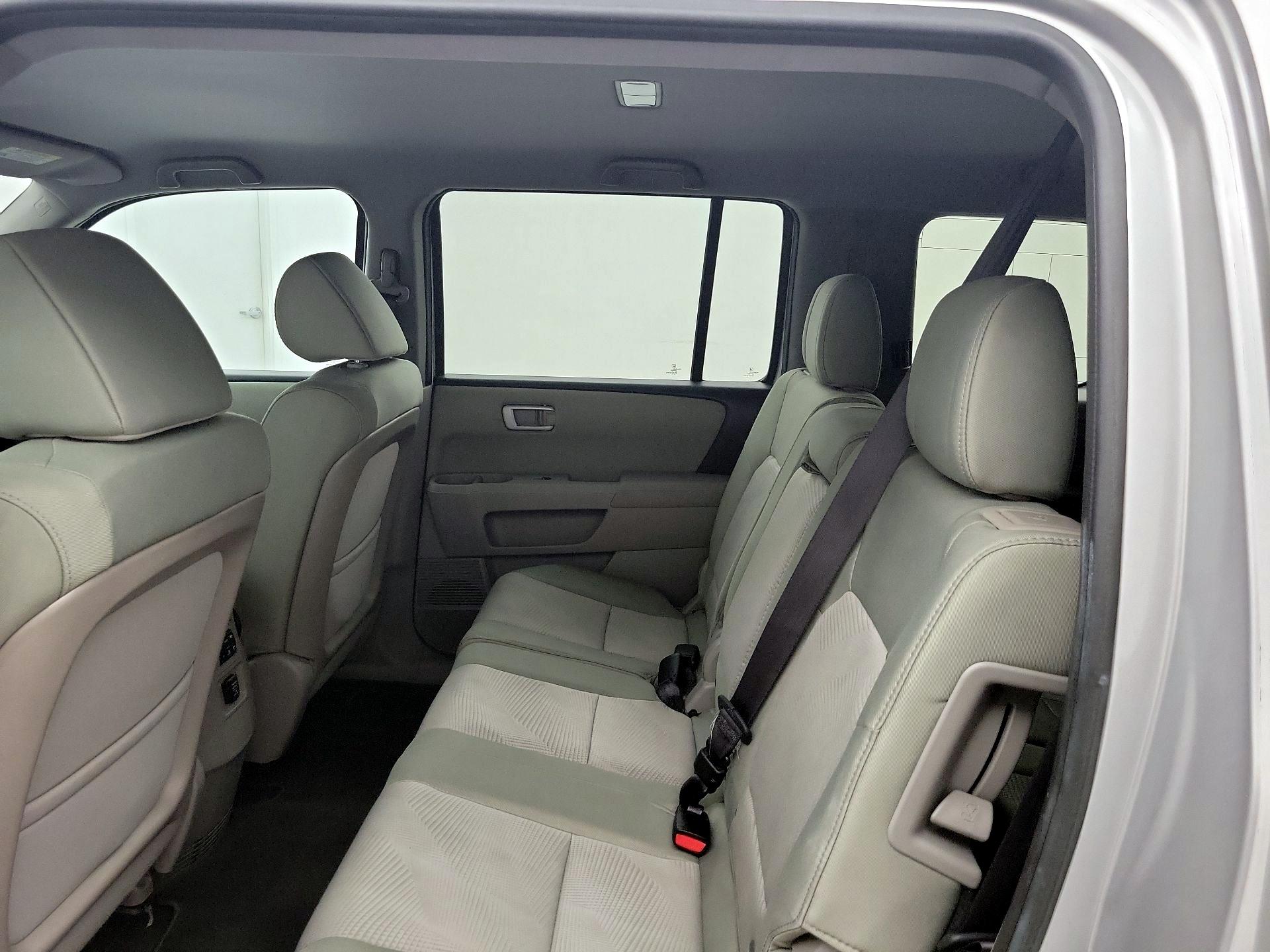 Thumbnail: 2015 Honda Pilot - 19