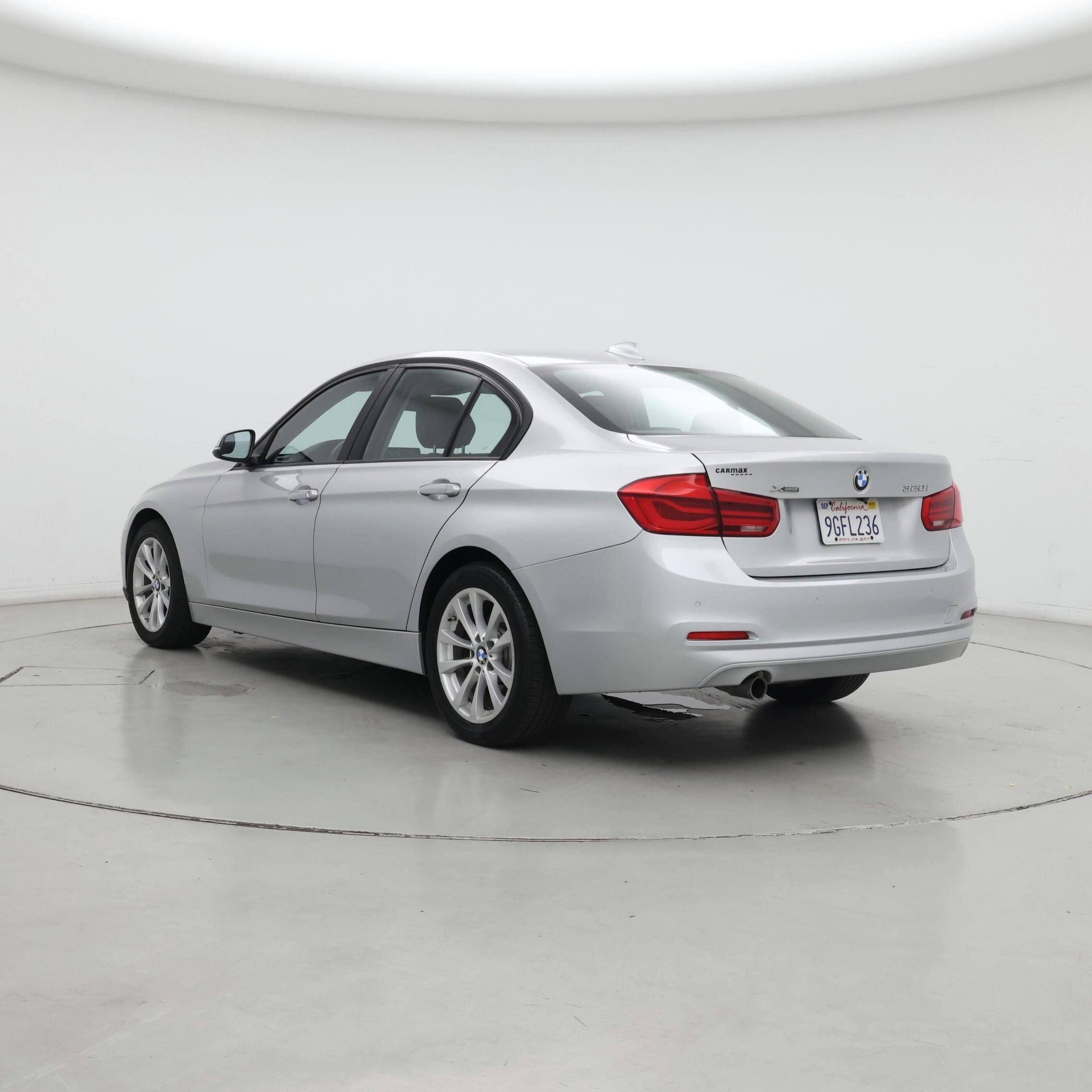 Thumbnail: 2016 BMW 3 Series - 2