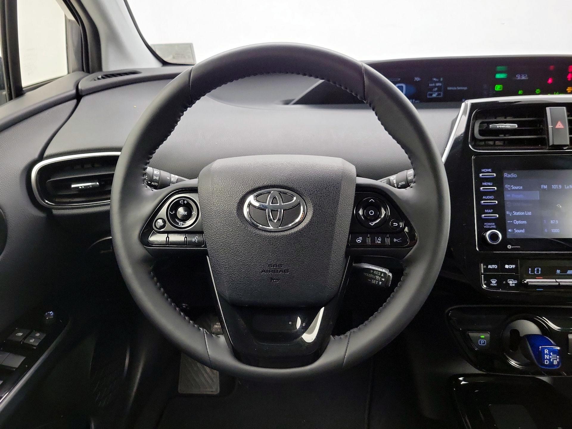 Thumbnail: 2022 Toyota Prius - 10