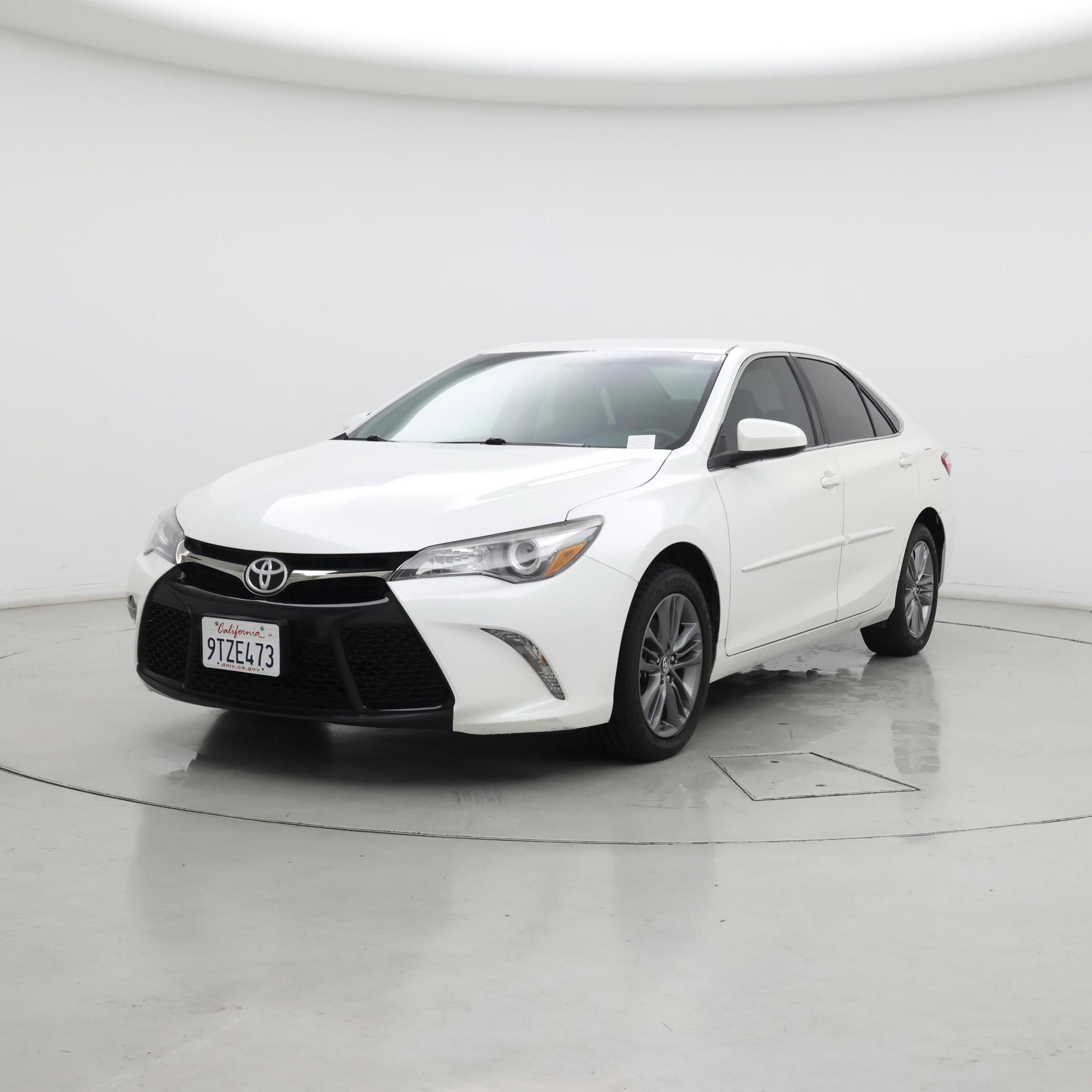 Thumbnail: 2017 Toyota Camry - 4