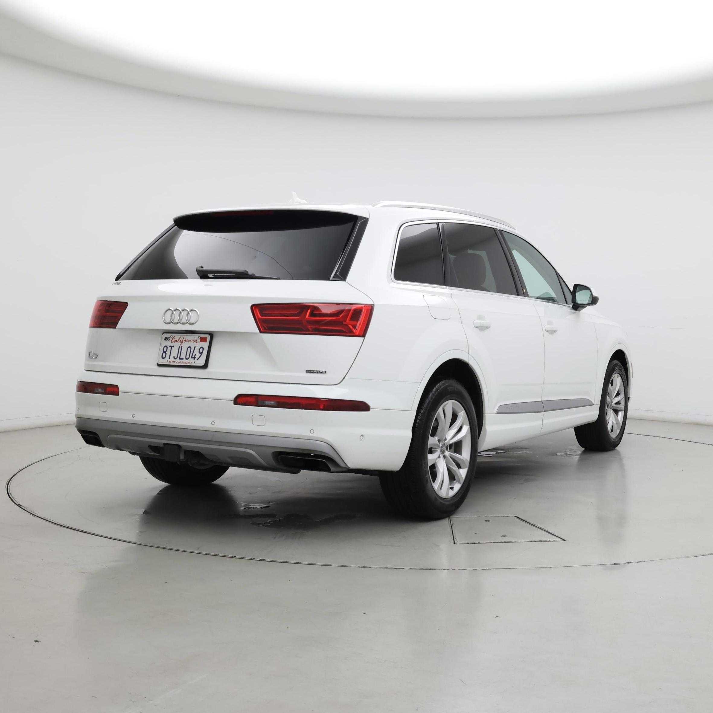 Thumbnail: 2019 Audi Q7 - 8