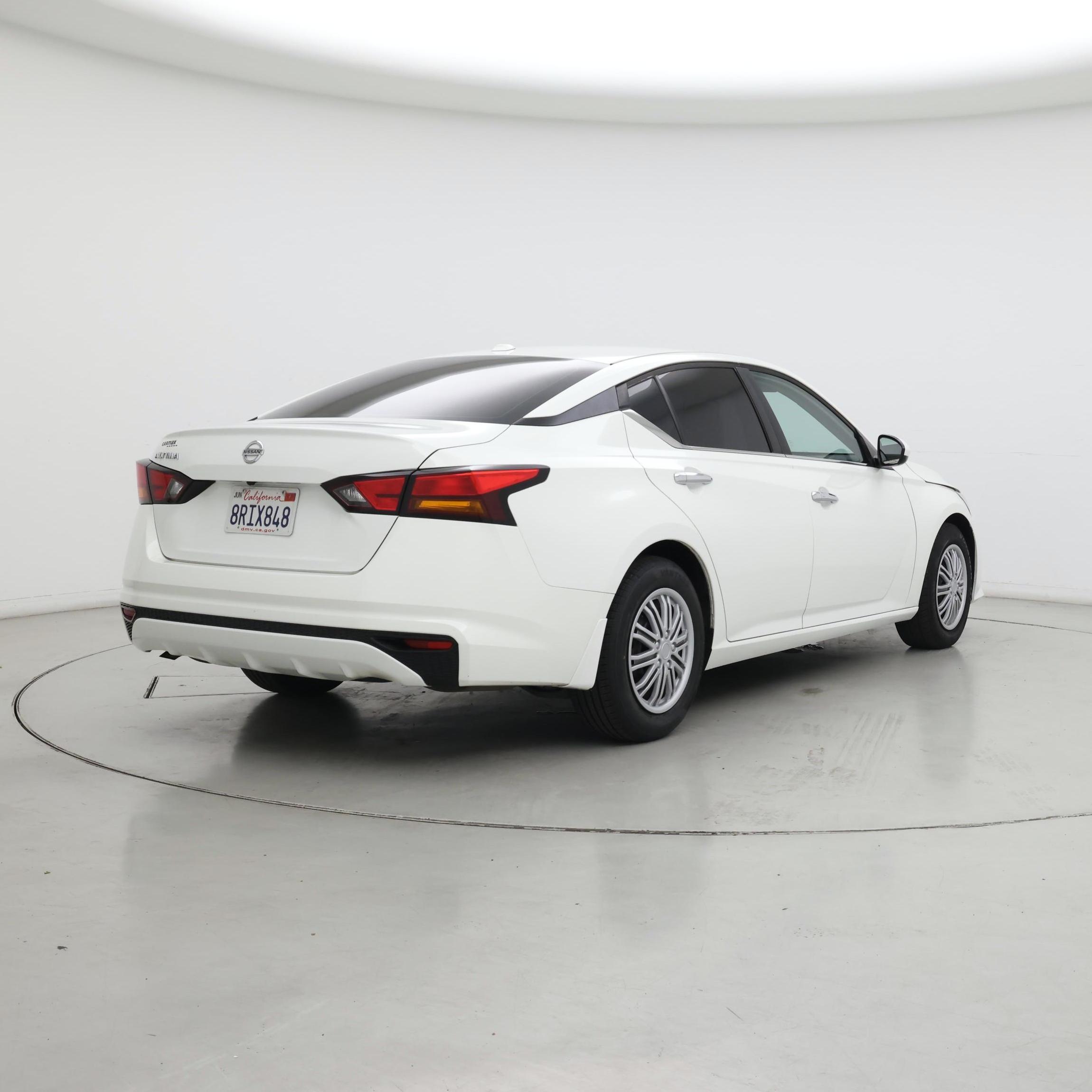 Thumbnail: 2020 Nissan Altima - 8