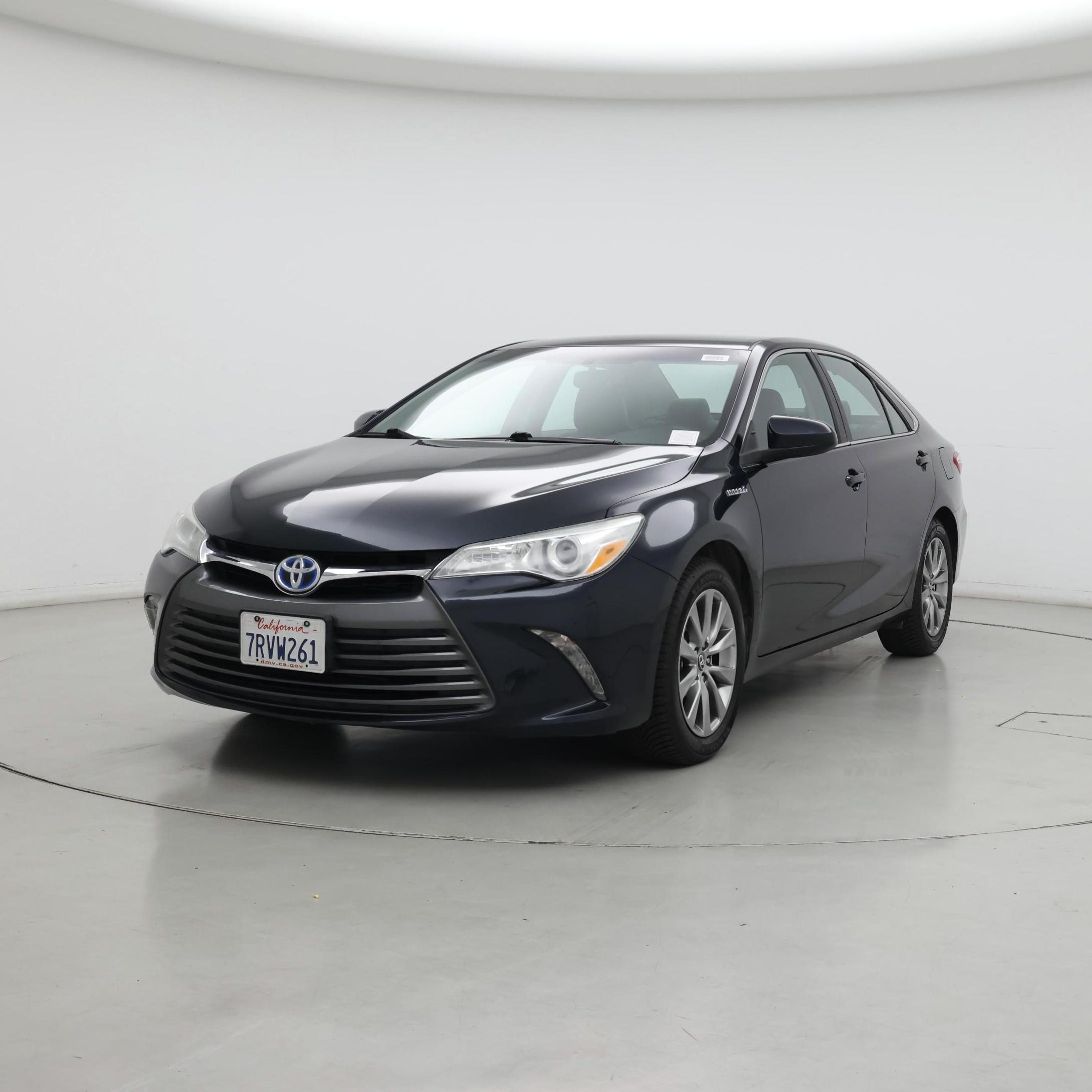 Thumbnail: 2016 Toyota Camry - 4