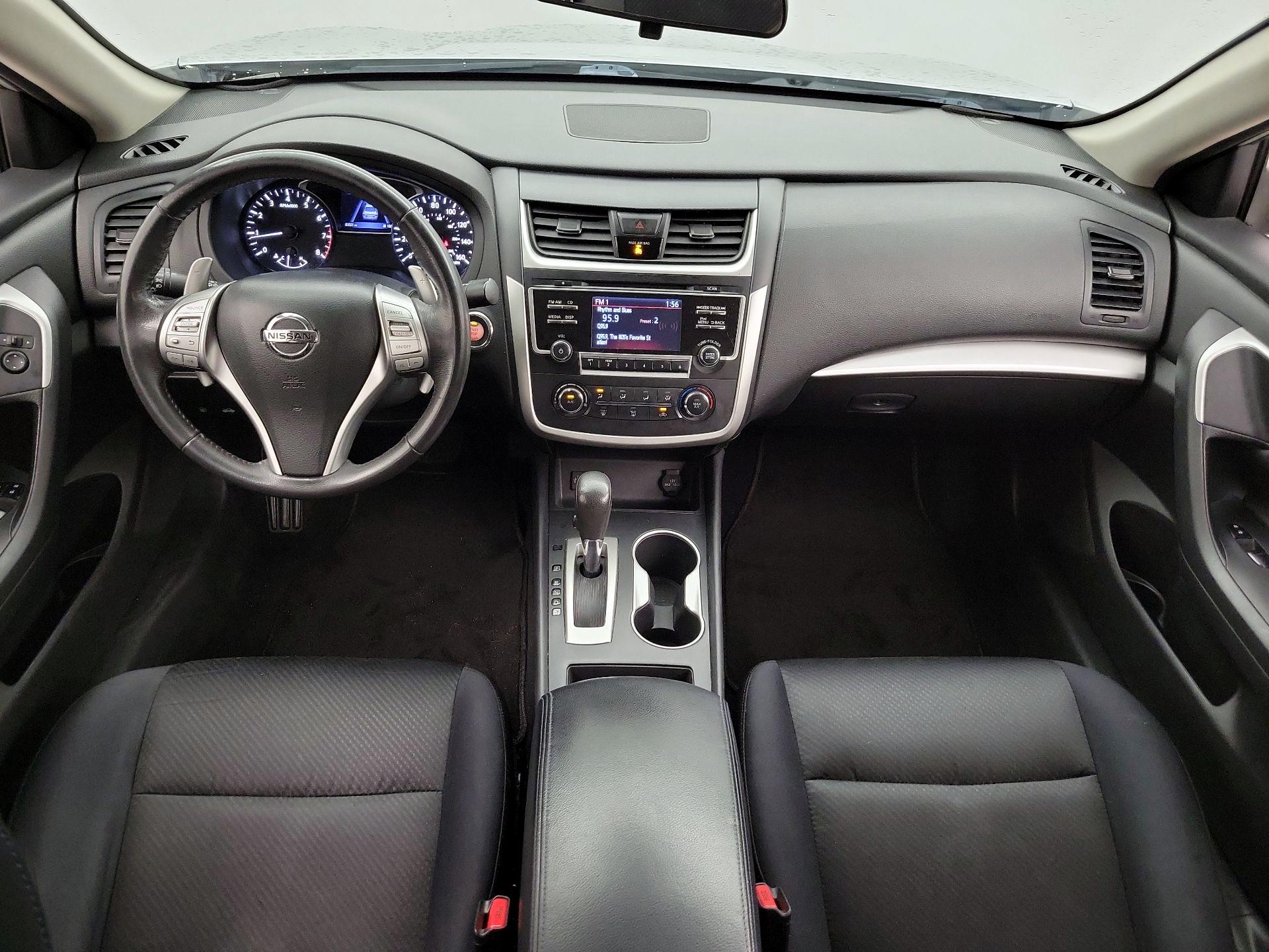 Thumbnail: 2017 Nissan Altima - 9