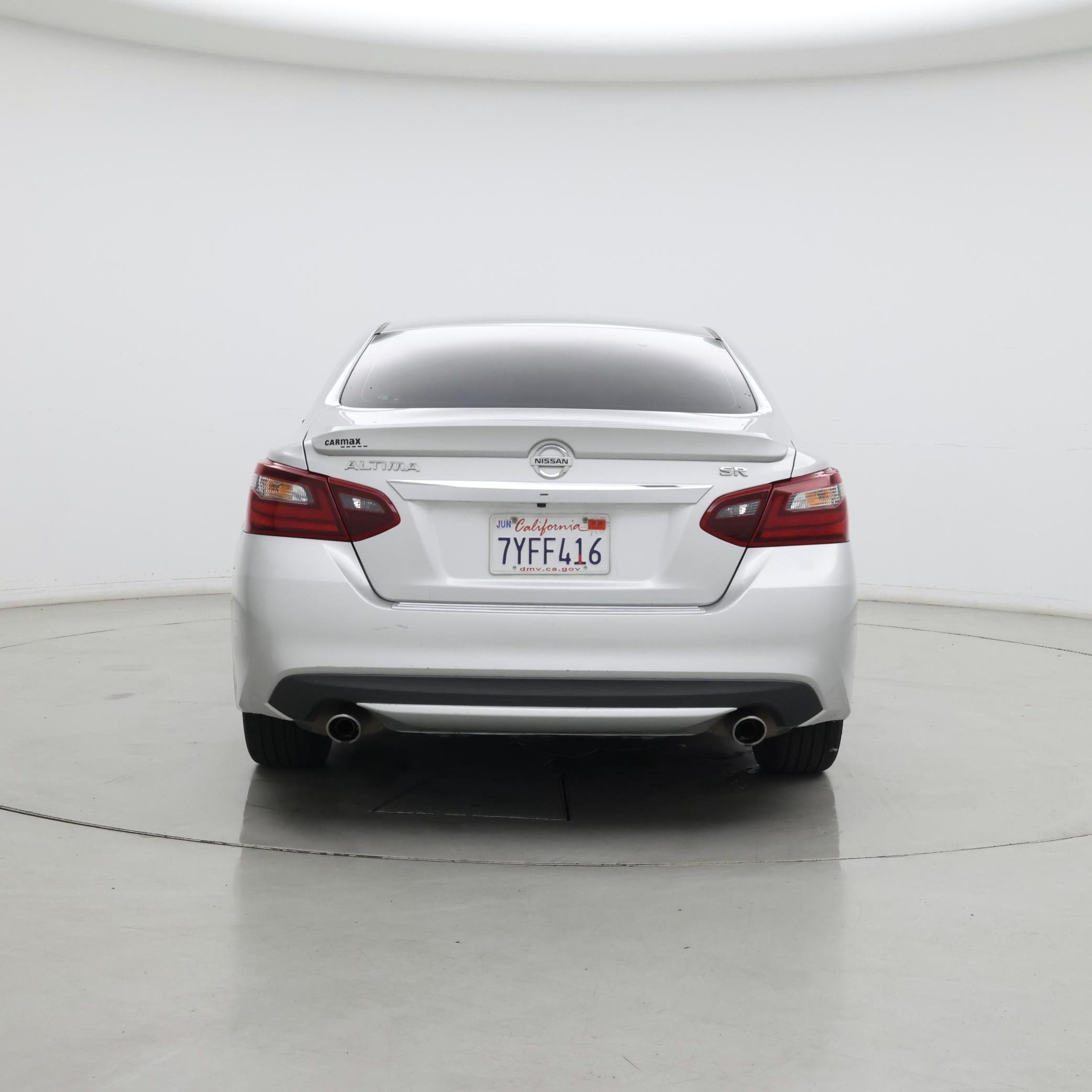 Thumbnail: 2017 Nissan Altima - 6