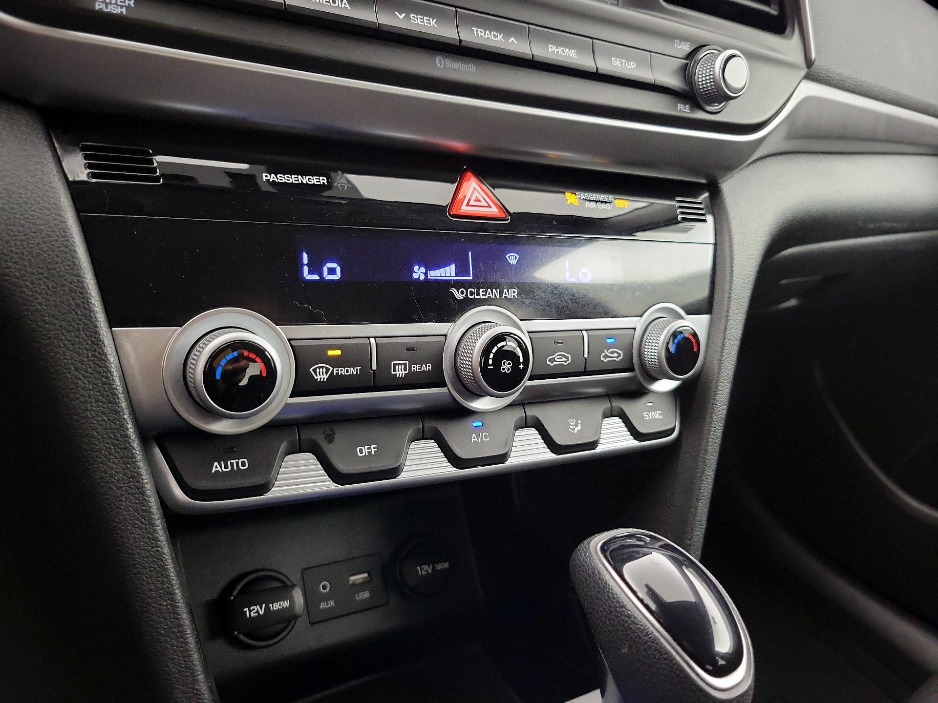 Thumbnail: 2020 Hyundai Elantra - 16