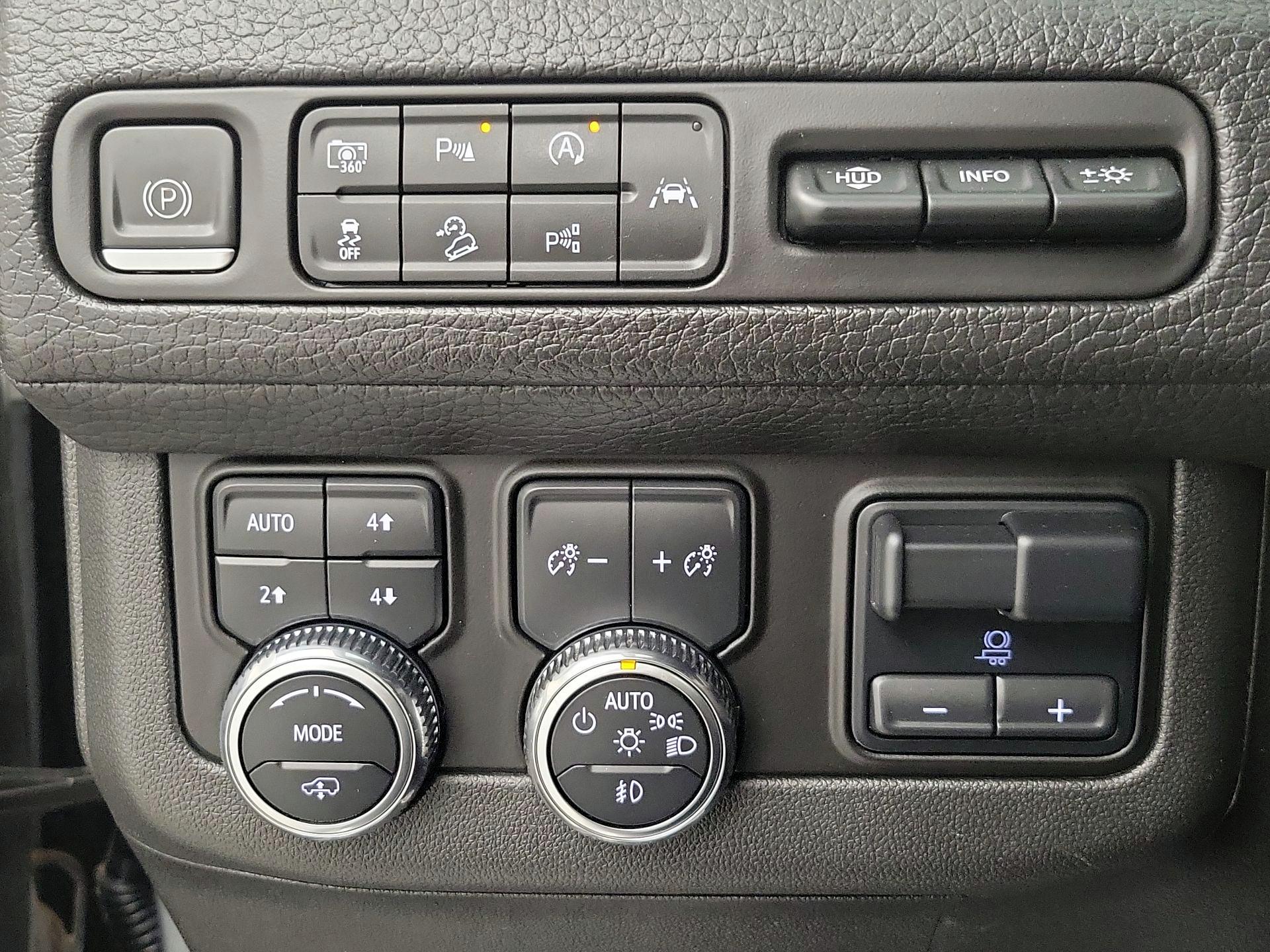 Thumbnail: 2023 GMC Yukon XL - 13