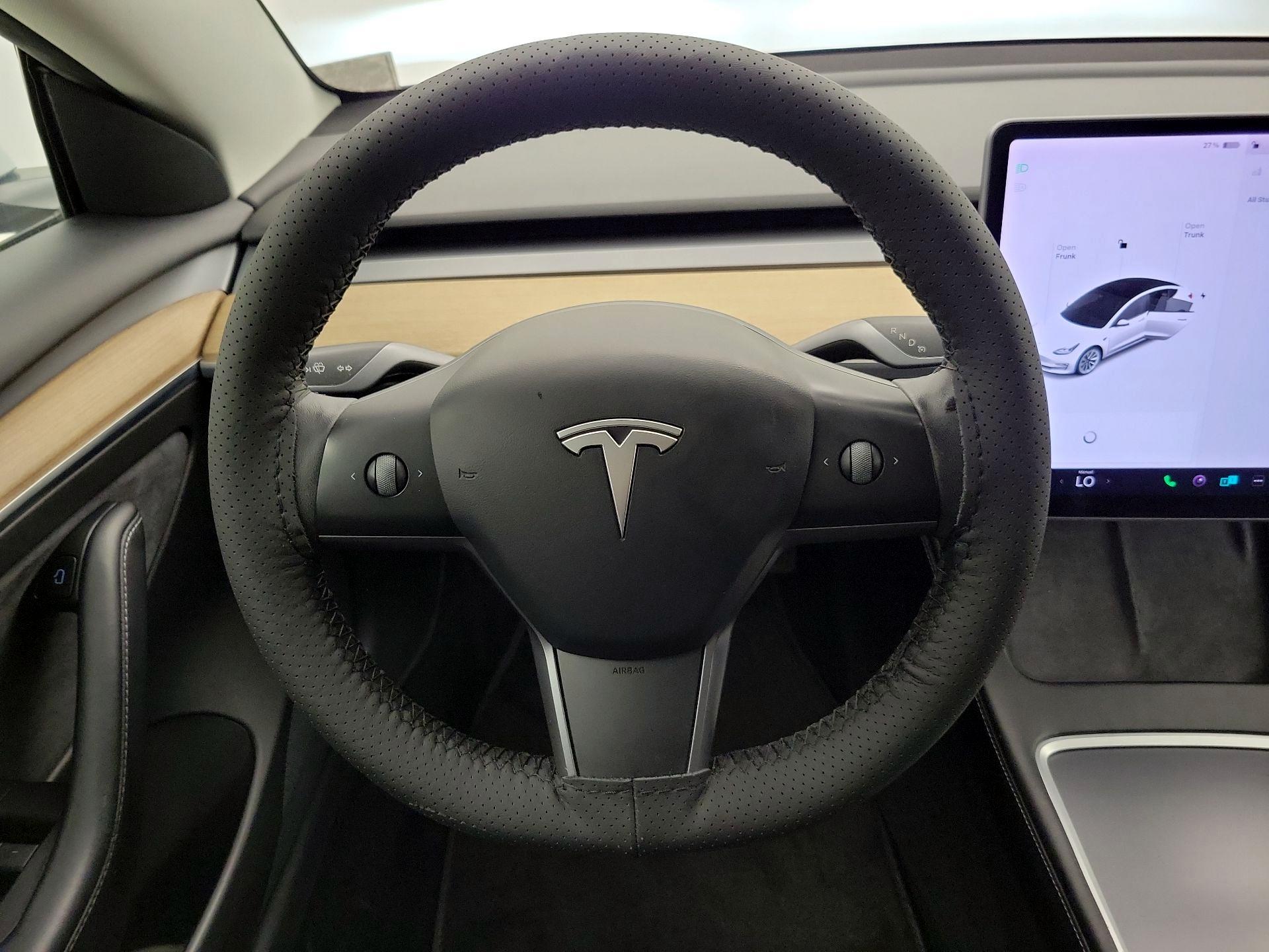 Thumbnail: 2021 Tesla Model 3 - 10