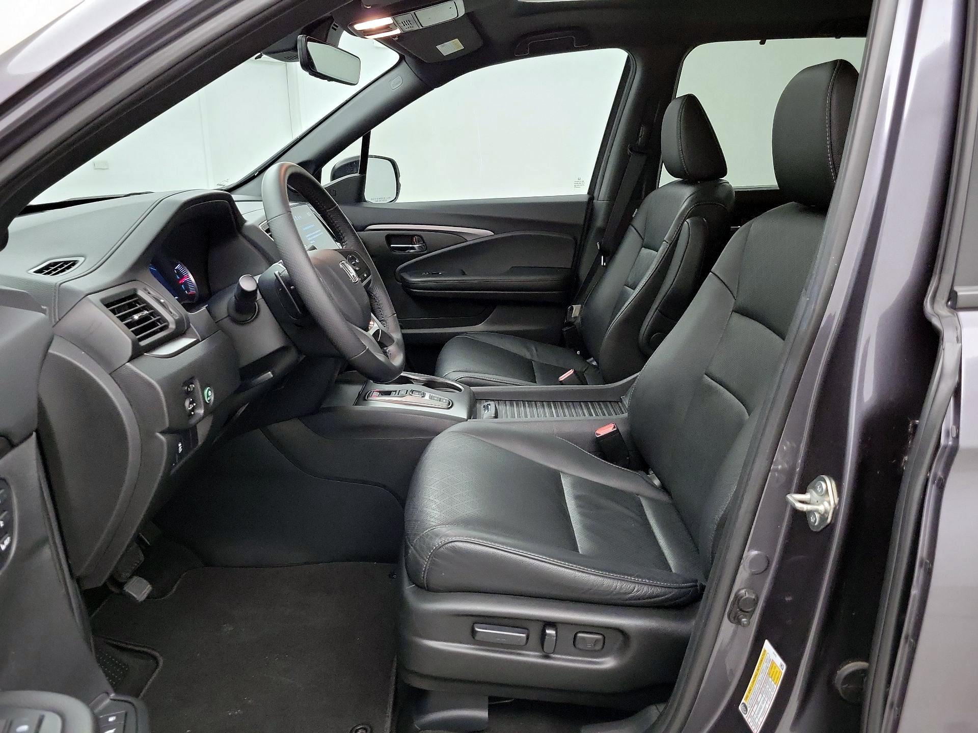 Thumbnail: 2019 Honda Passport - 11