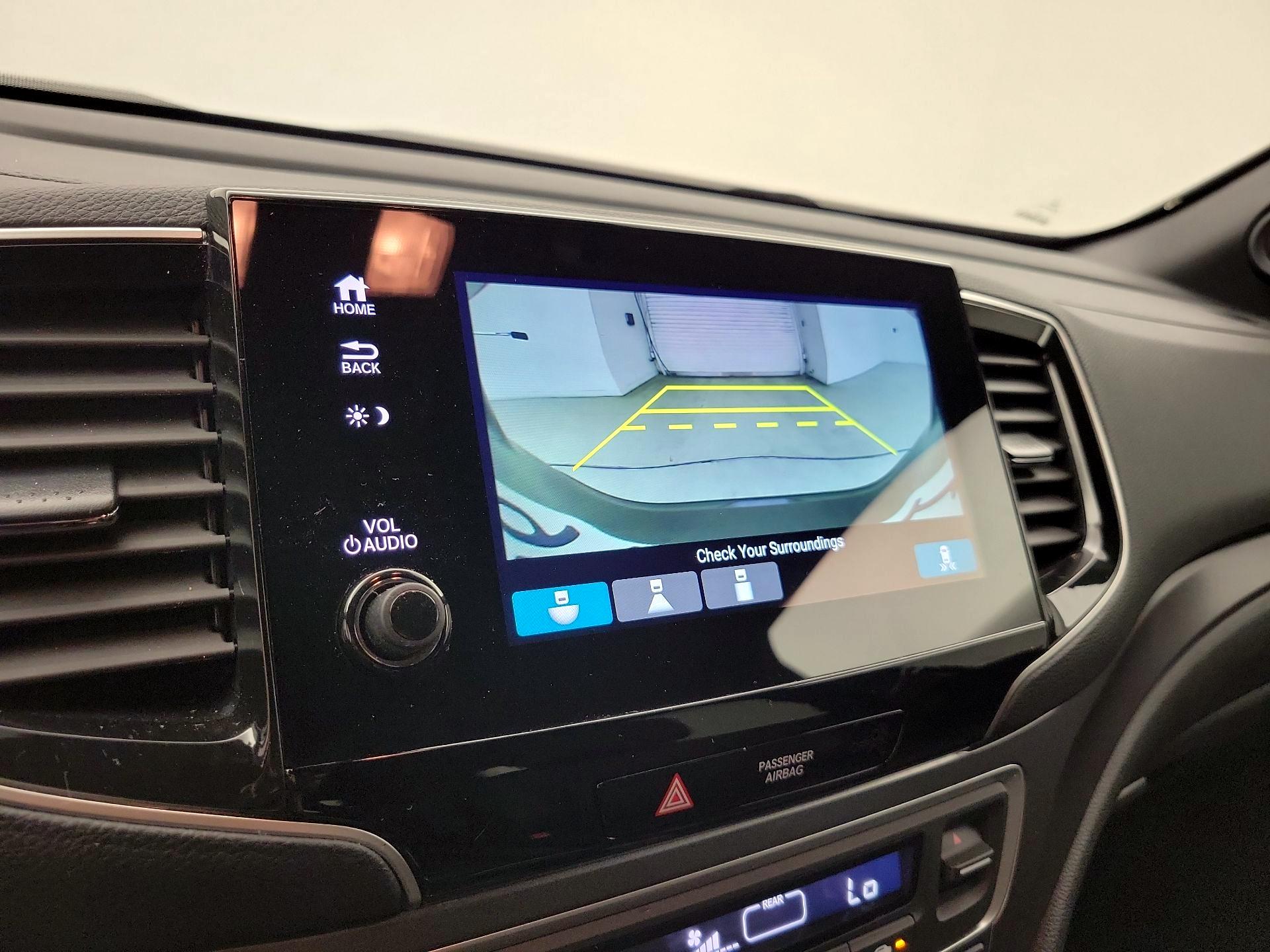 Thumbnail: 2019 Honda Passport - 14