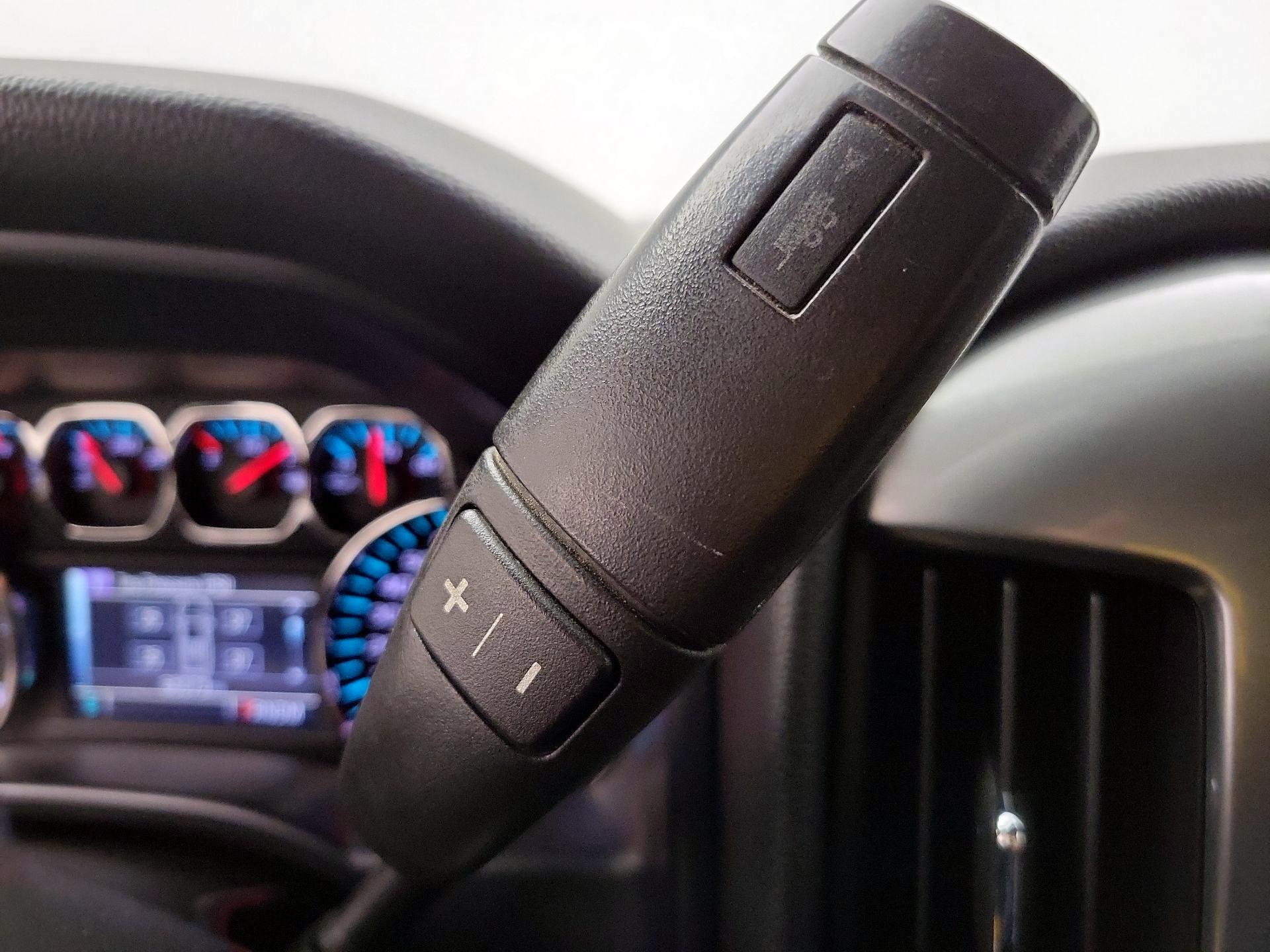 Thumbnail: 2015 Chevrolet Silverado 1500 - 17