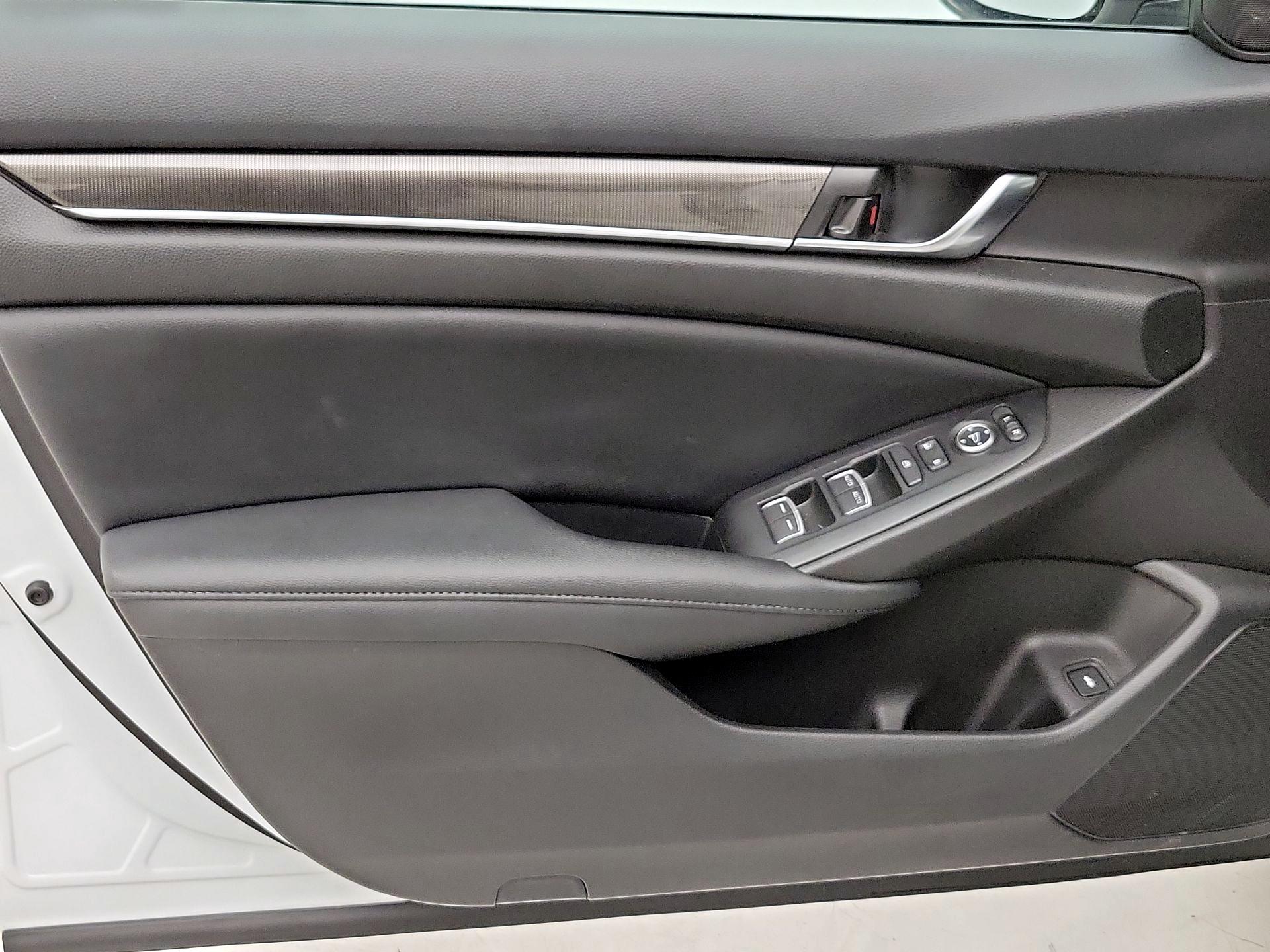 Thumbnail: 2022 Honda Accord - 12