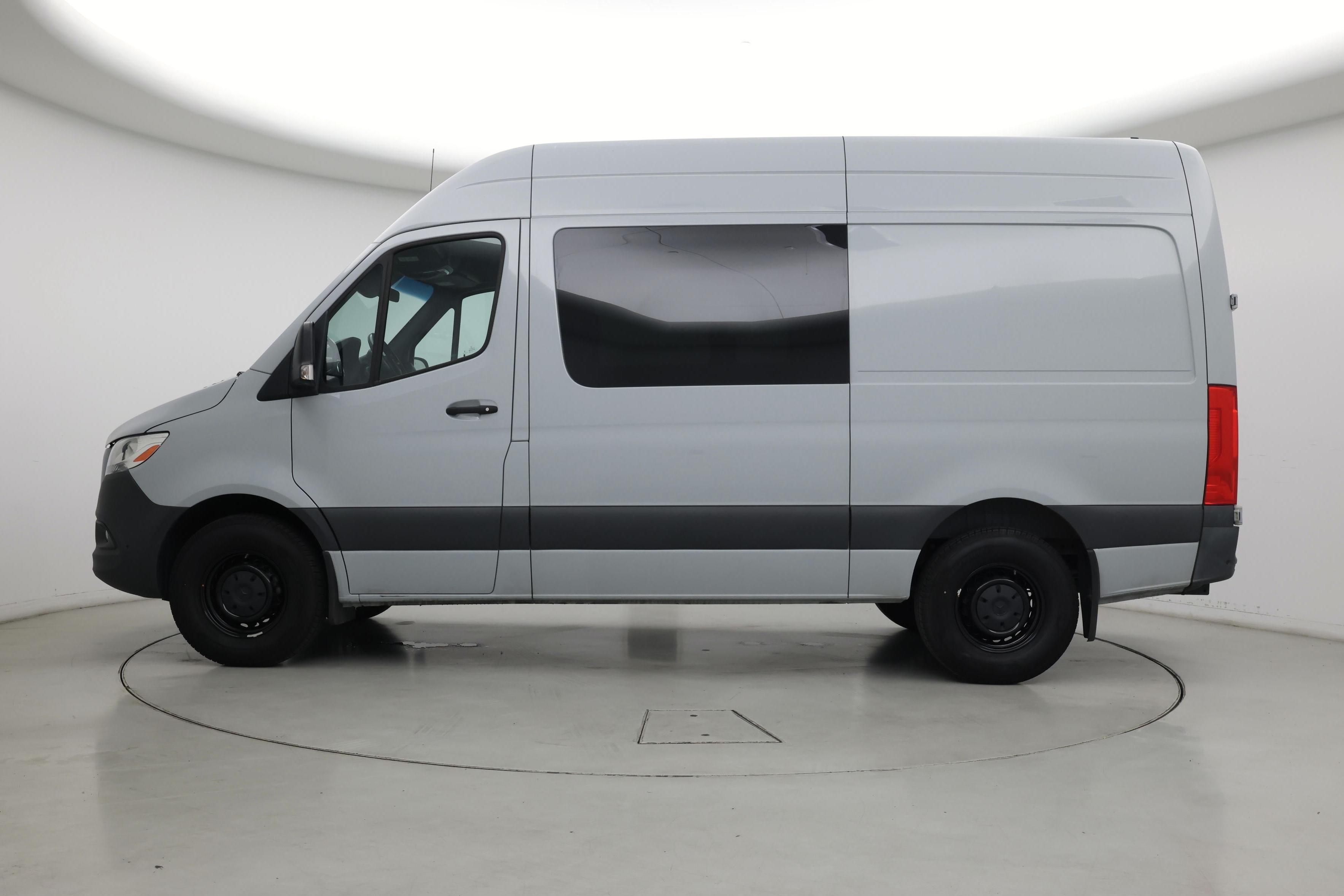 Thumbnail: 2023 Mercedes-Benz Sprinter - 3