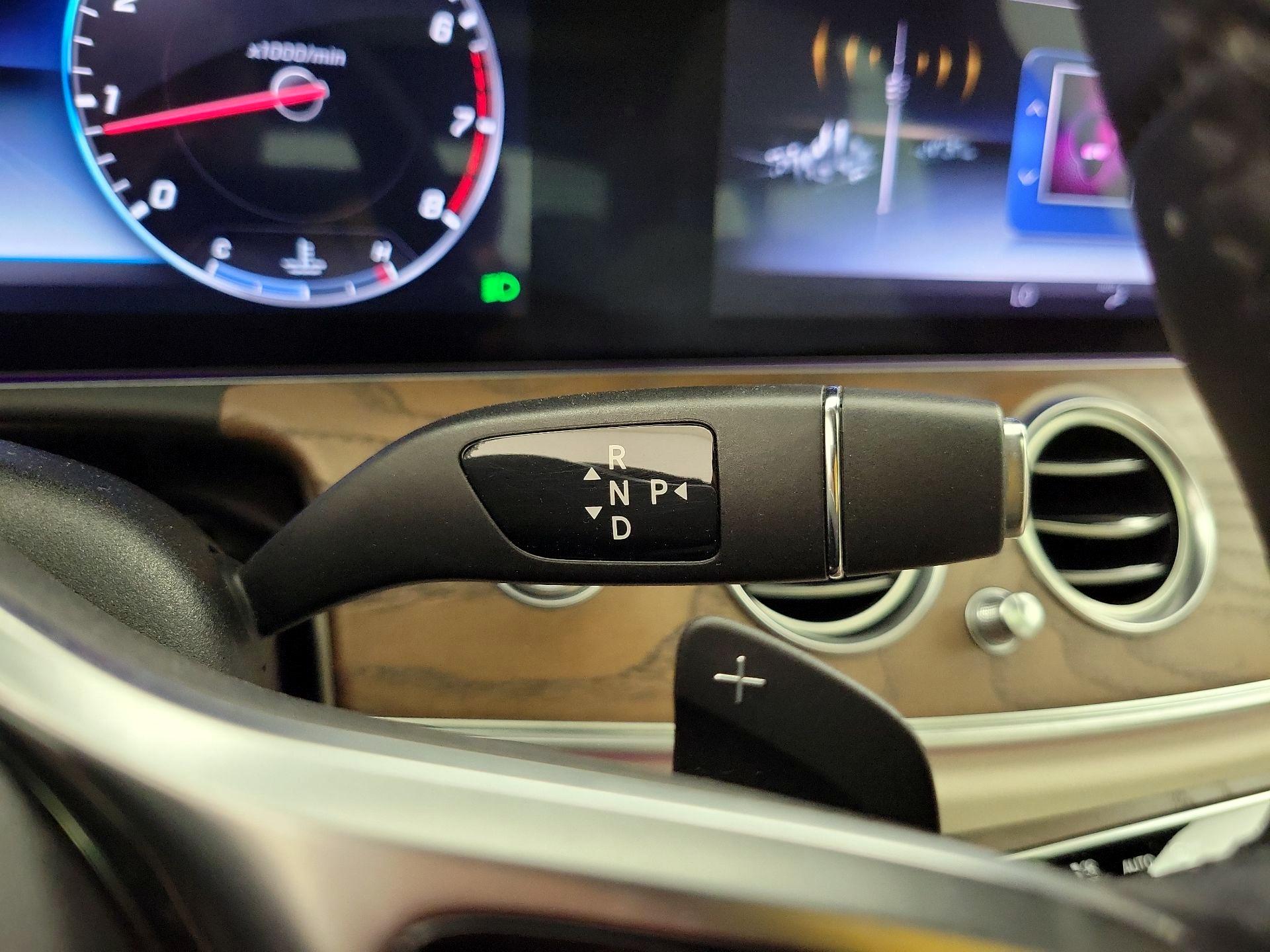 Thumbnail: 2020 Mercedes-Benz E-Class - 18