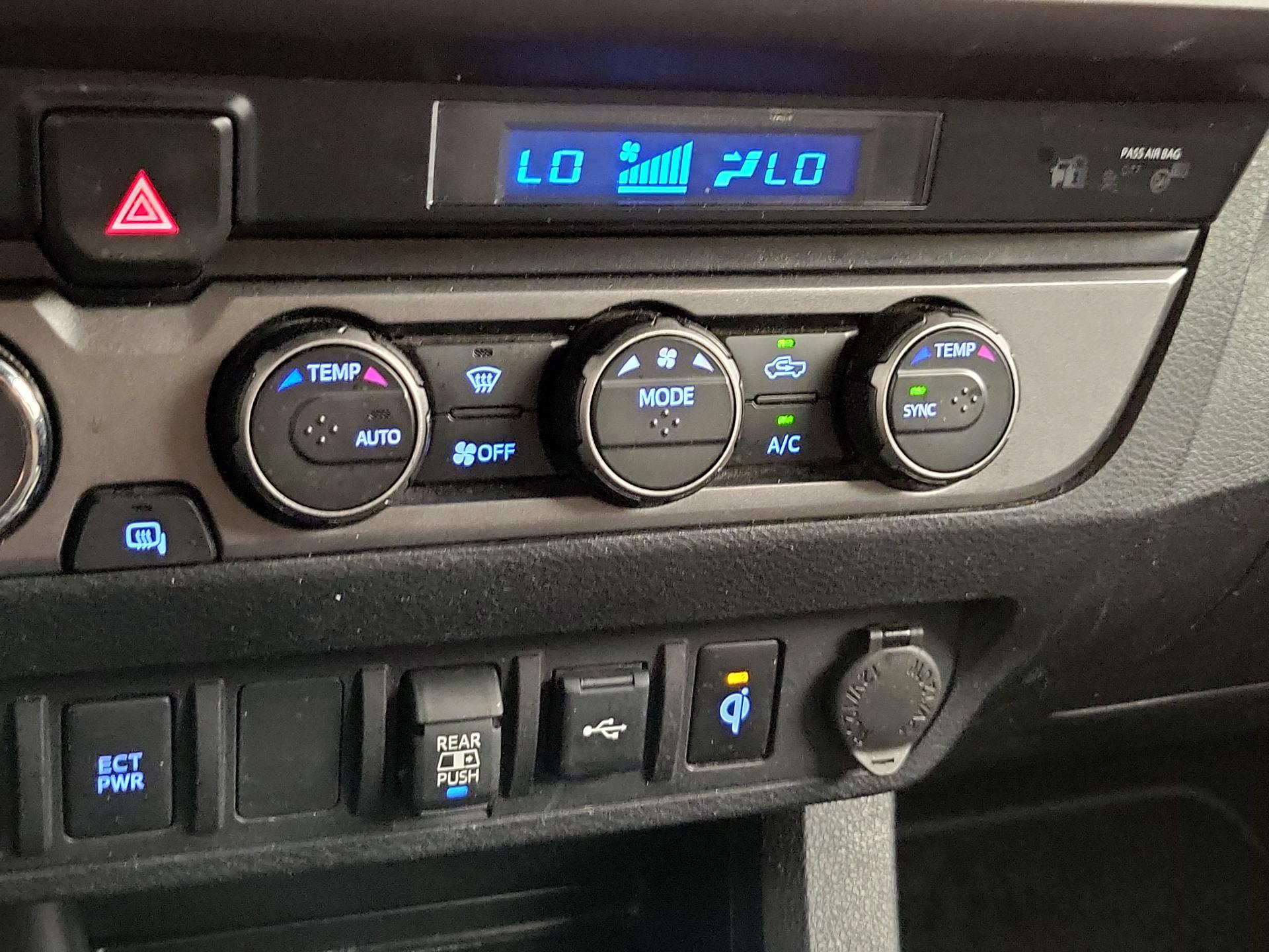 Thumbnail: 2023 Toyota Tacoma - 16