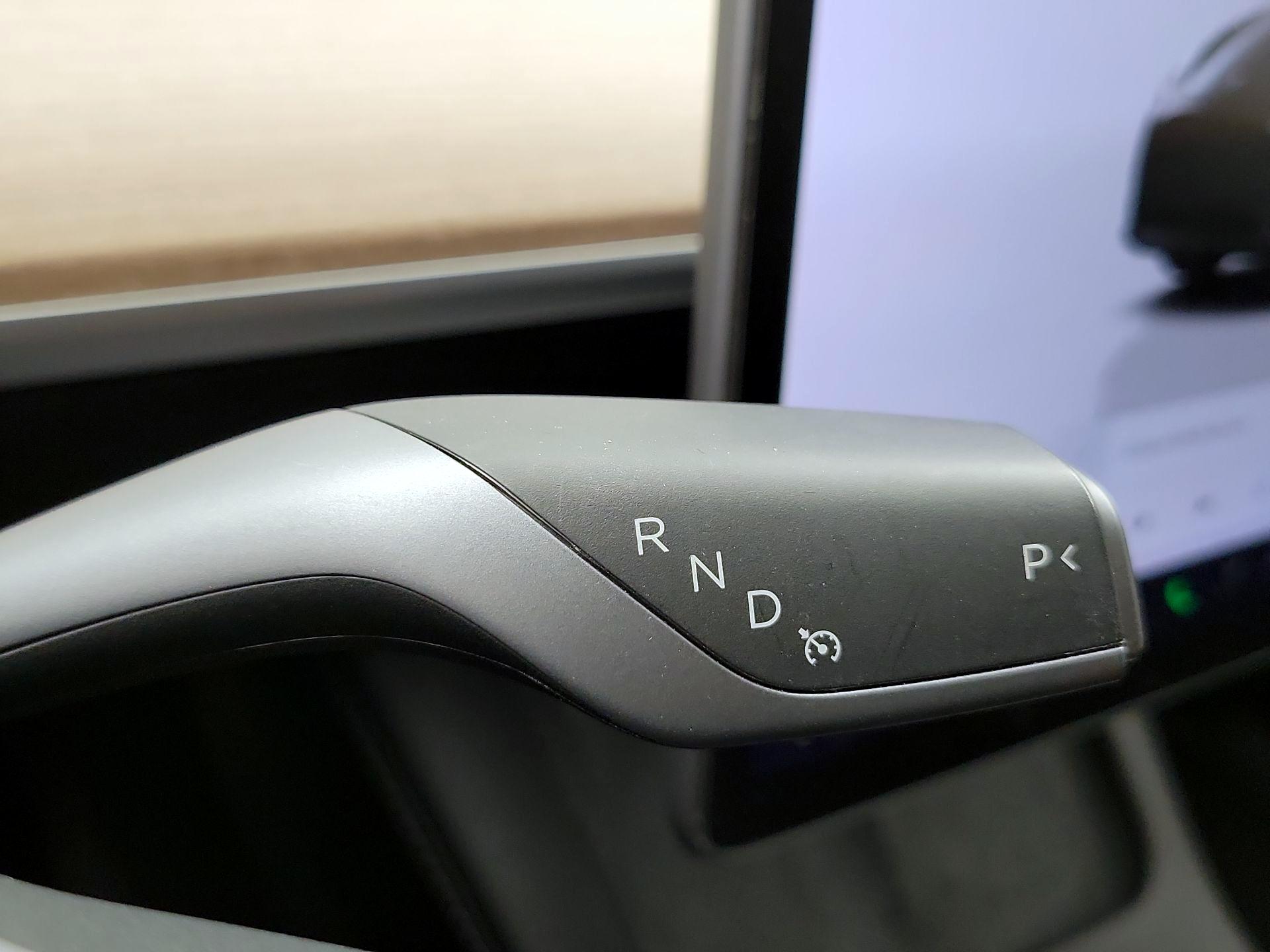 Thumbnail: 2022 Tesla Model Y - 17