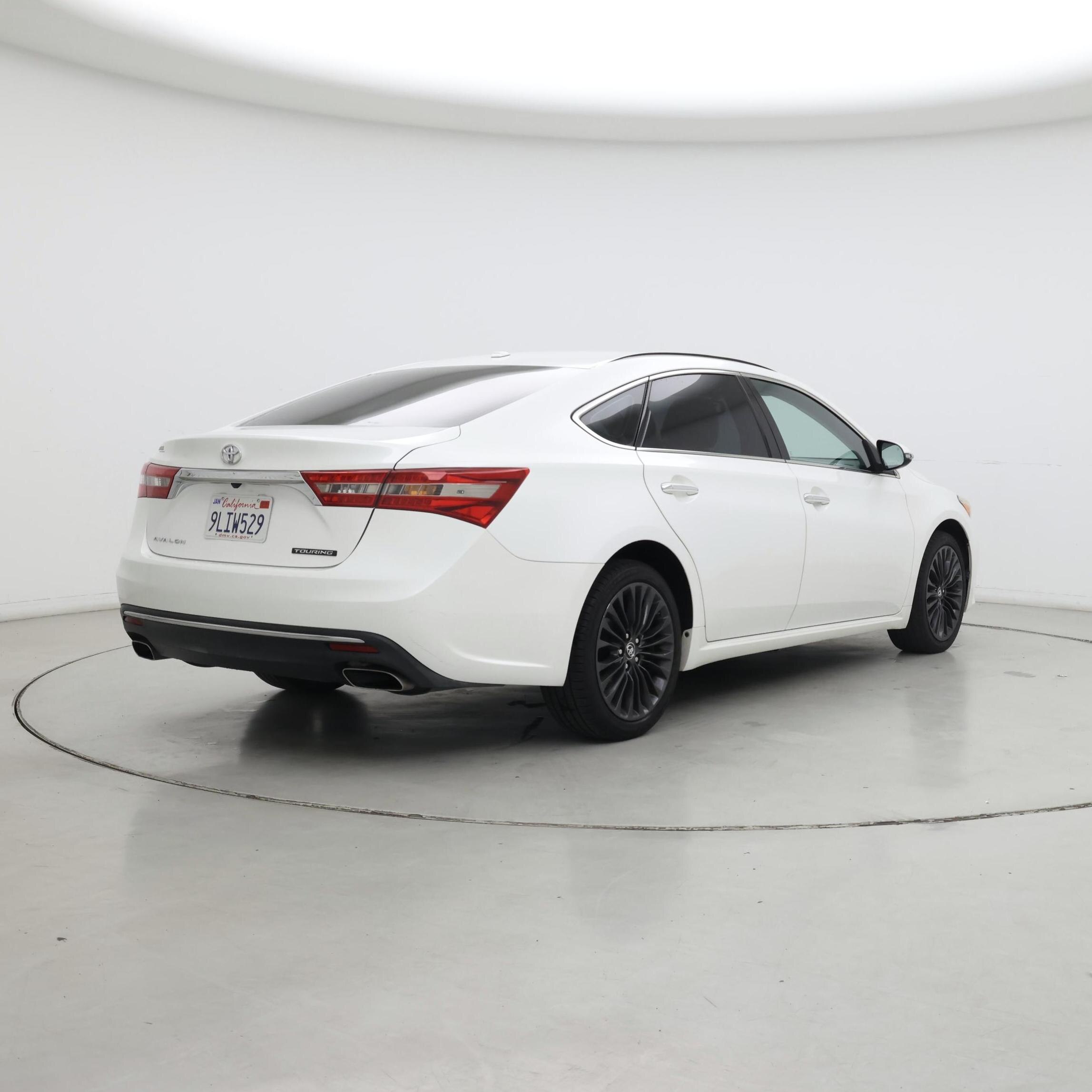 Thumbnail: 2016 Toyota Avalon - 8