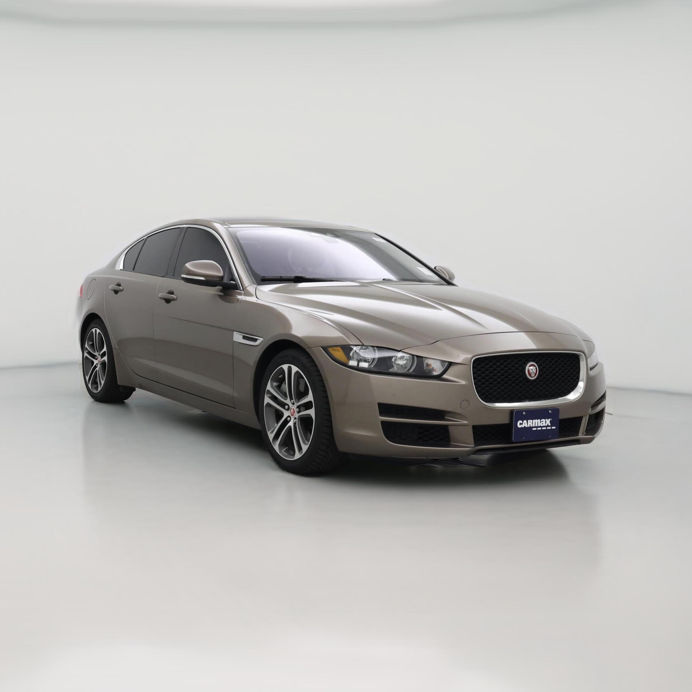 Thumbnail: 2017 Jaguar XE - 1