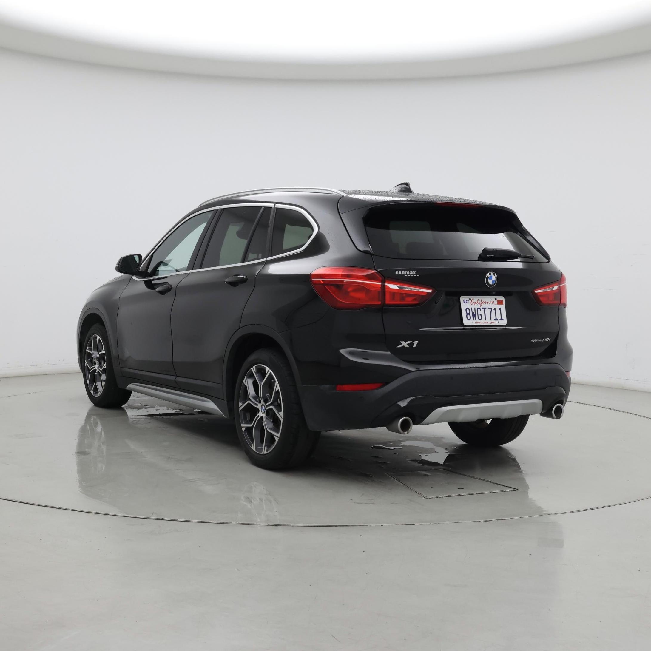 Thumbnail: 2021 BMW X1 - 2
