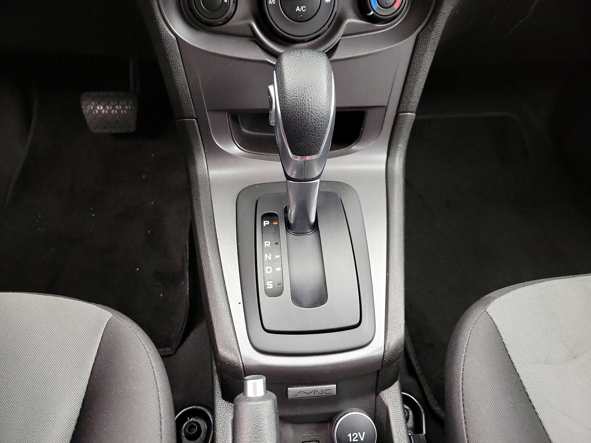 Thumbnail: 2017 Ford Fiesta - 16